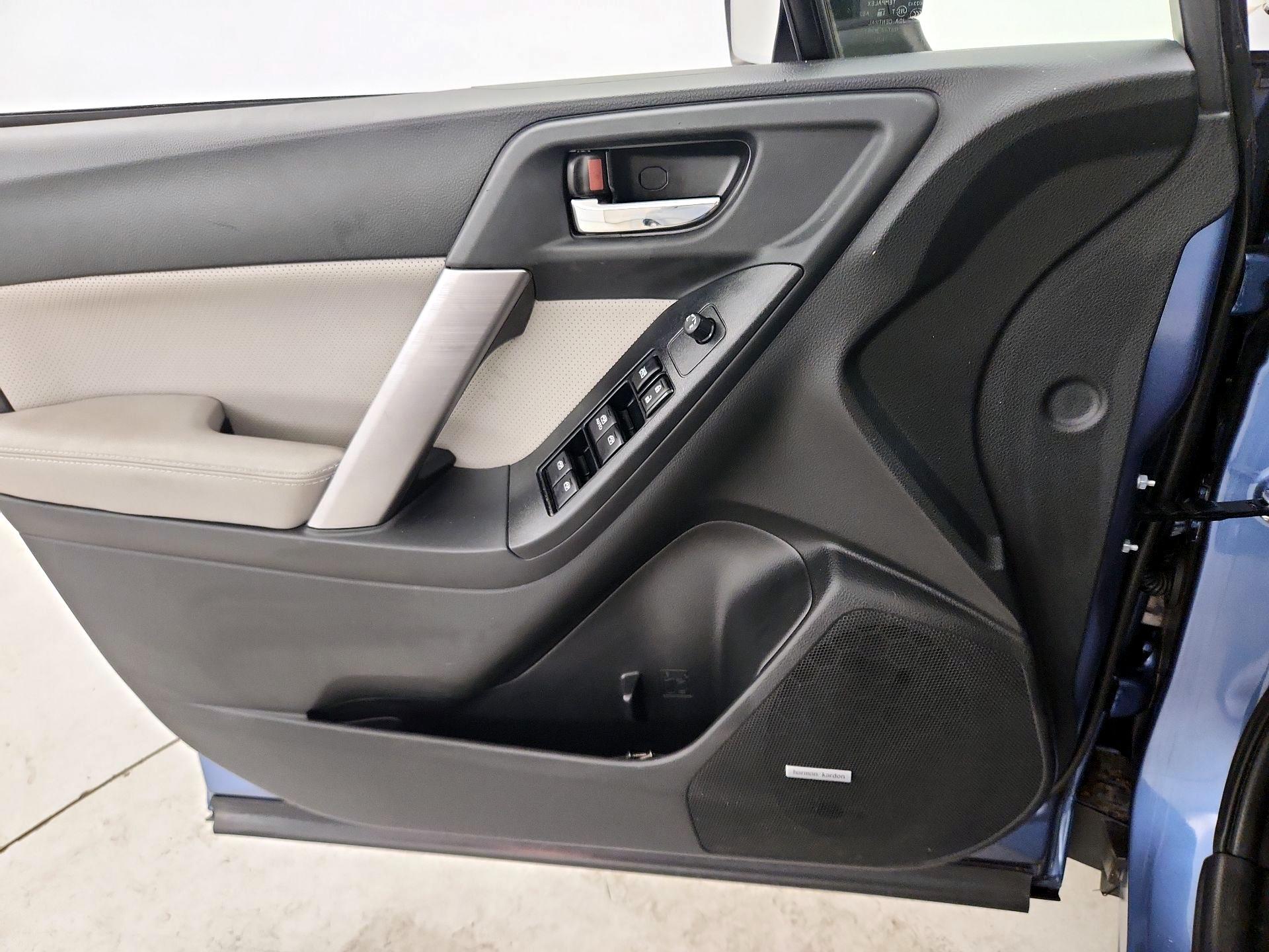 Thumbnail: 2016 Subaru Forester - 12
