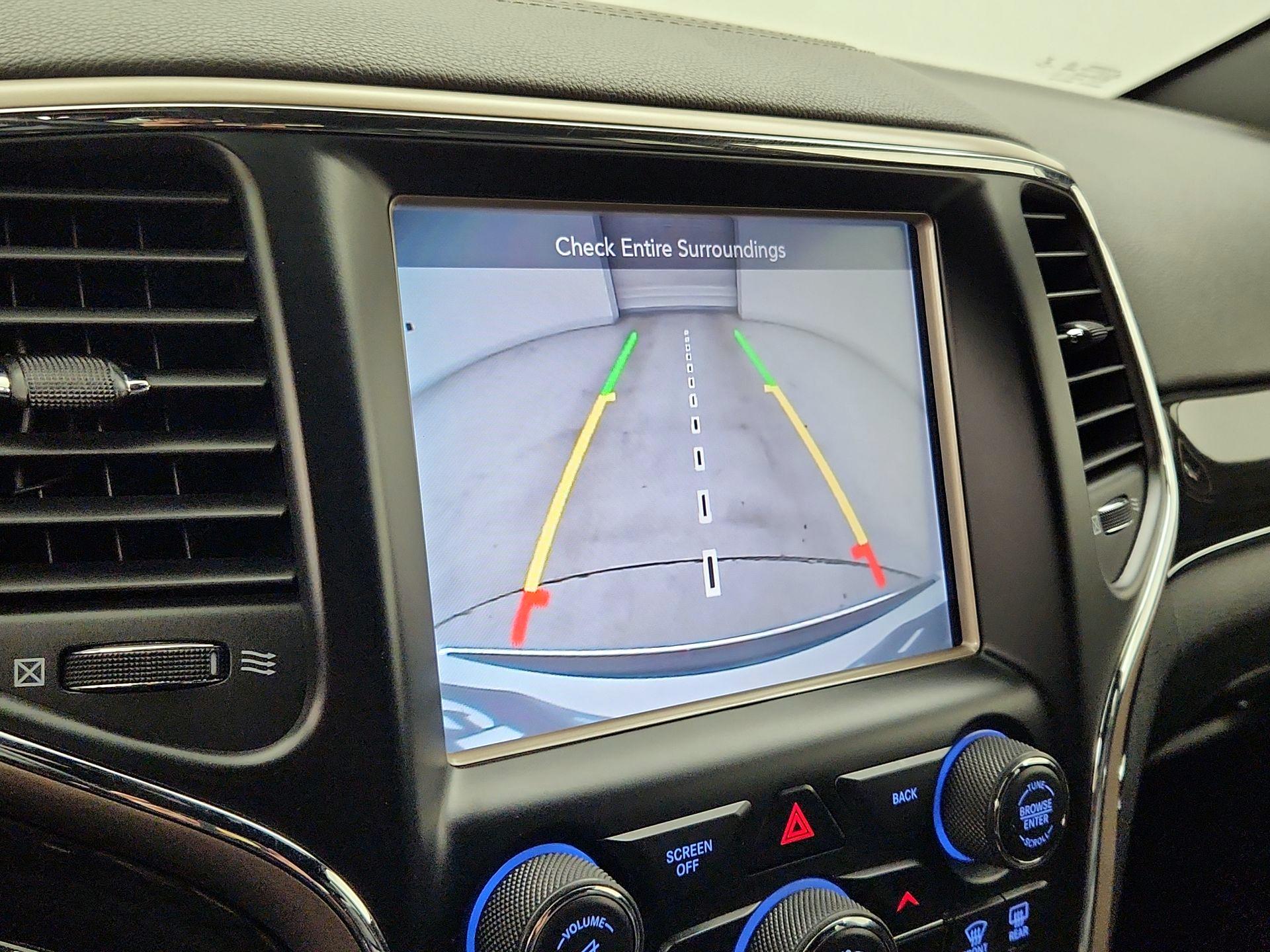 Thumbnail: 2015 Jeep Grand Cherokee - 15