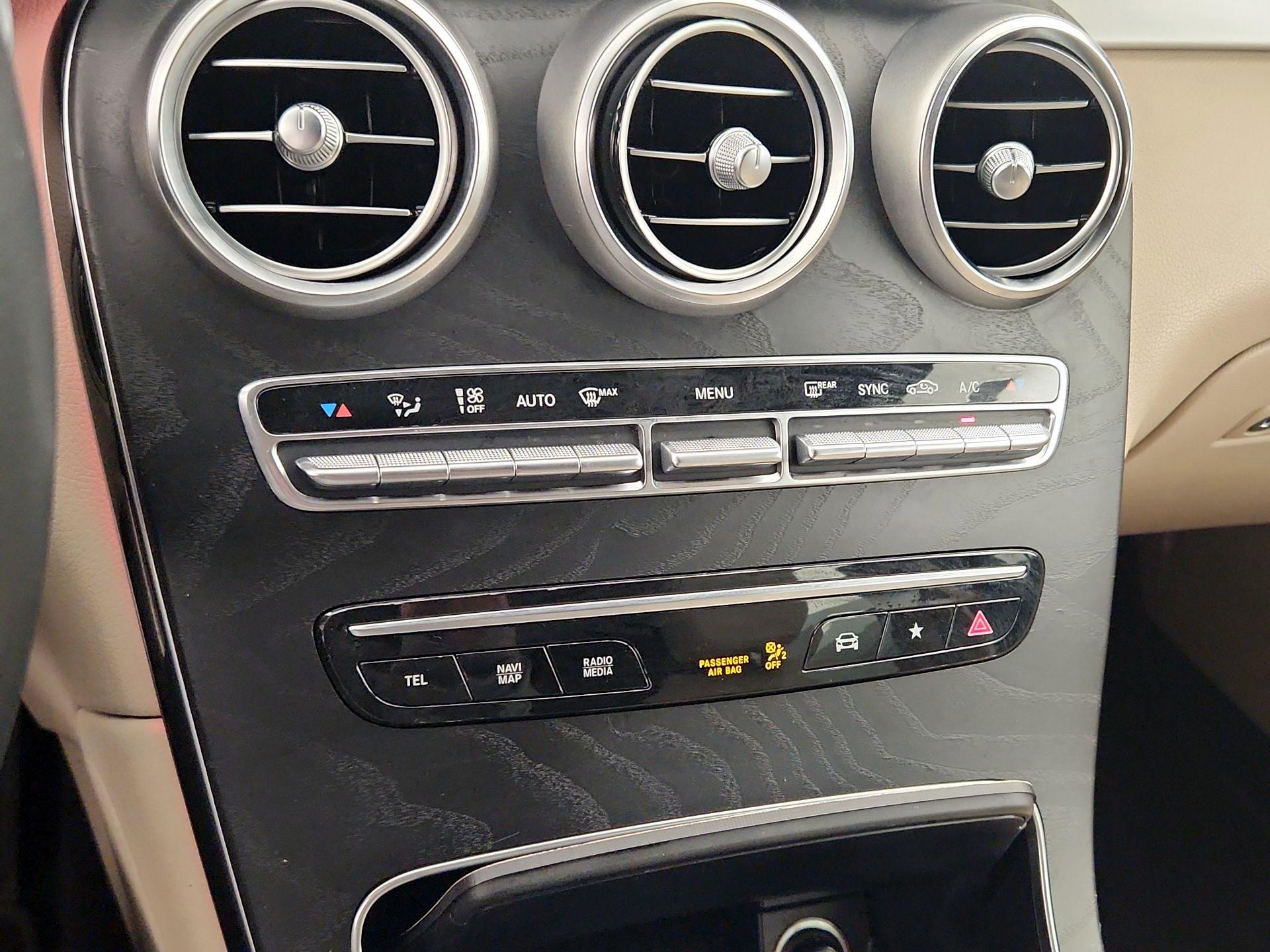 Thumbnail: 2020 Mercedes-Benz GLC - 16
