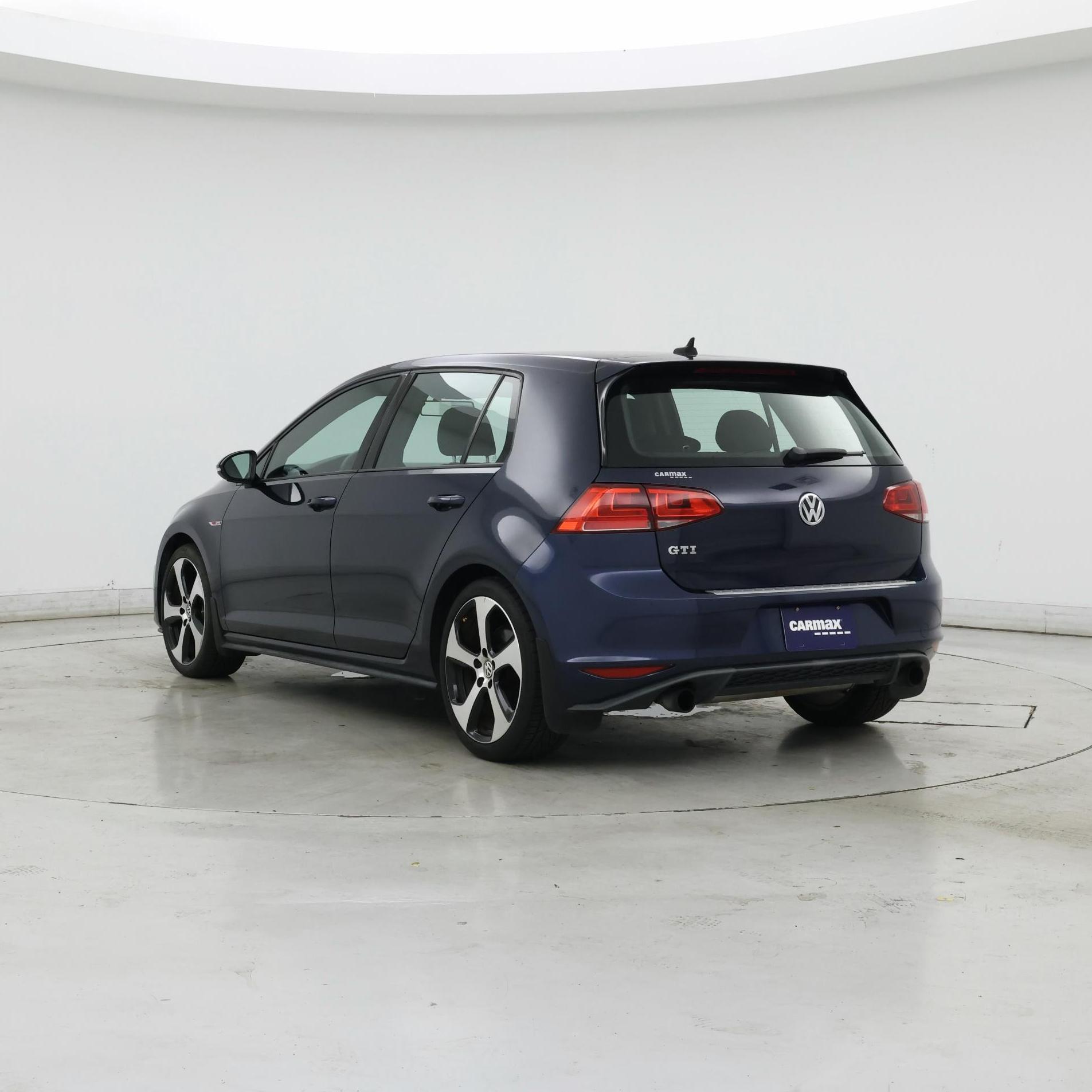 Thumbnail: 2015 Volkswagen Golf - 2