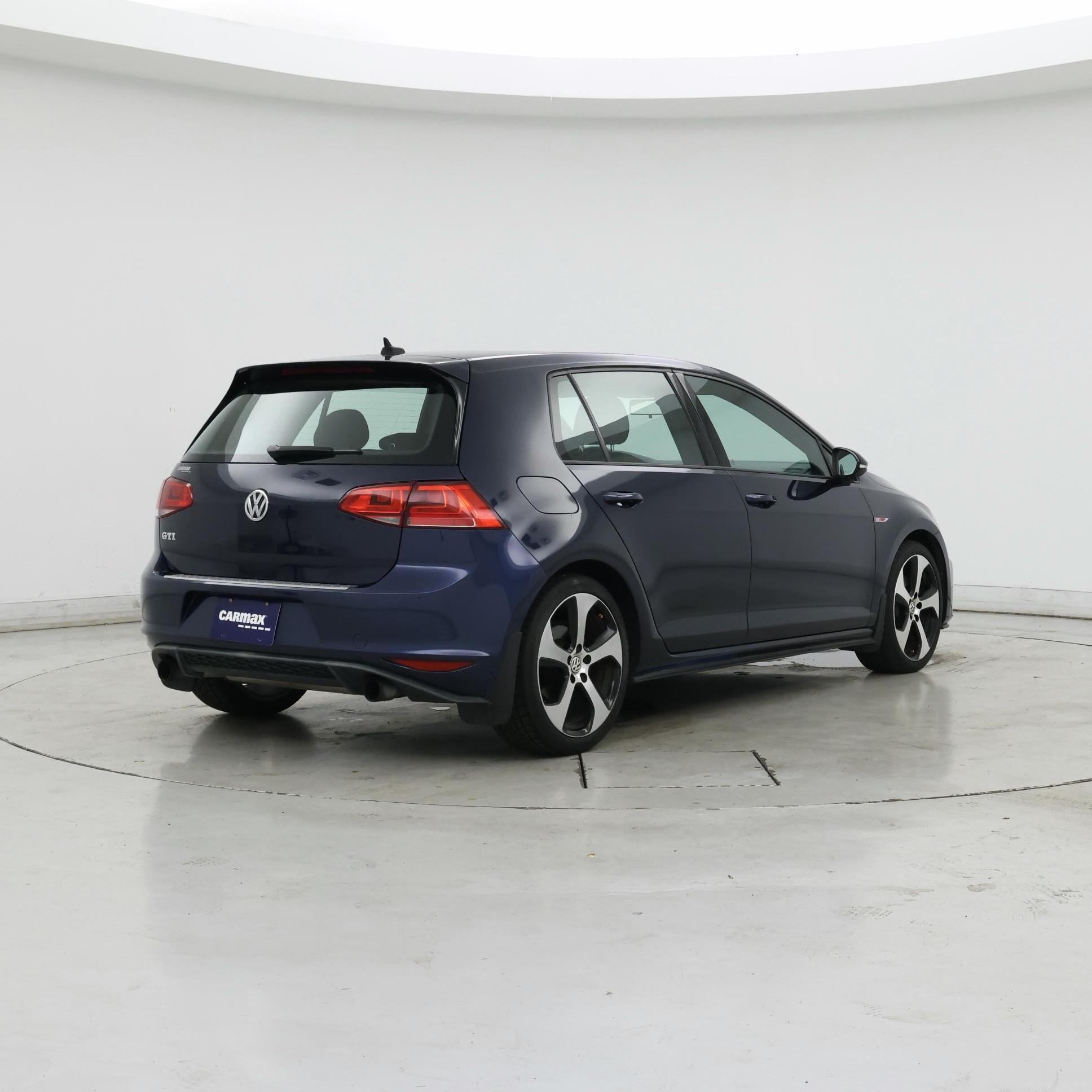 Thumbnail: 2015 Volkswagen Golf - 8
