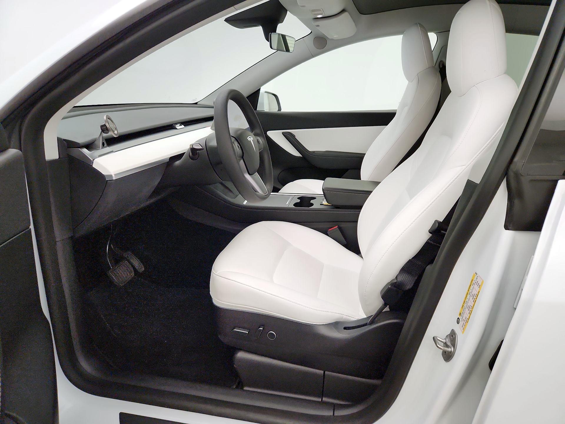 Thumbnail: 2022 Tesla Model Y - 11