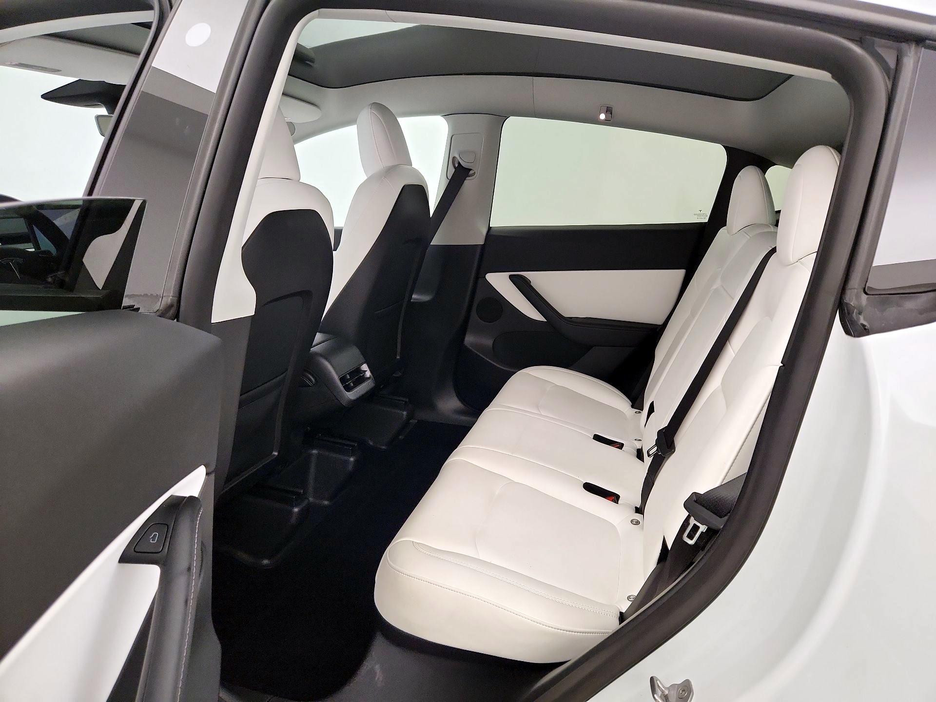 Thumbnail: 2022 Tesla Model Y - 20