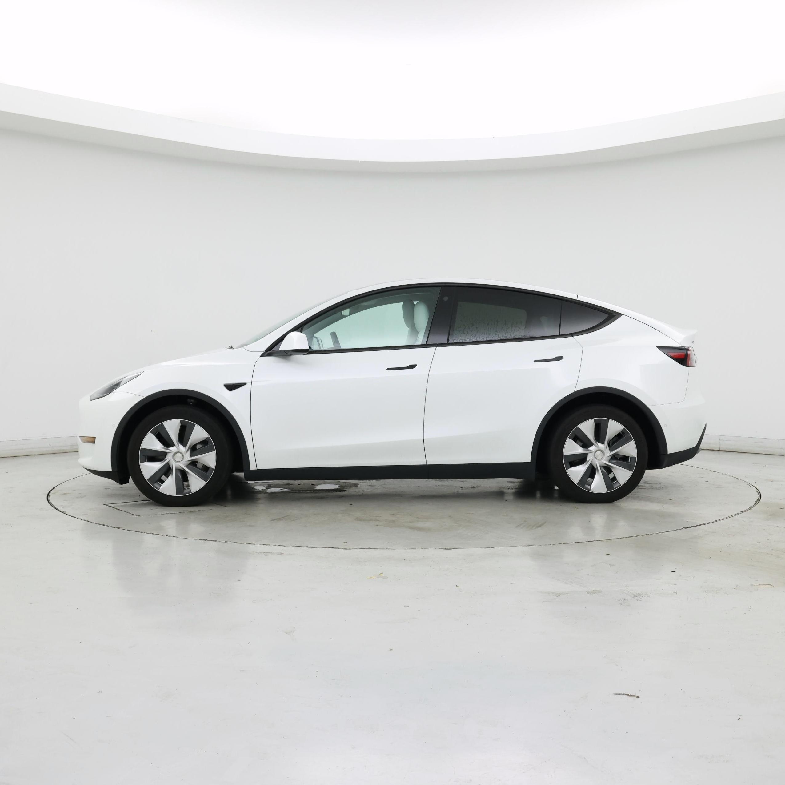 Thumbnail: 2022 Tesla Model Y - 3