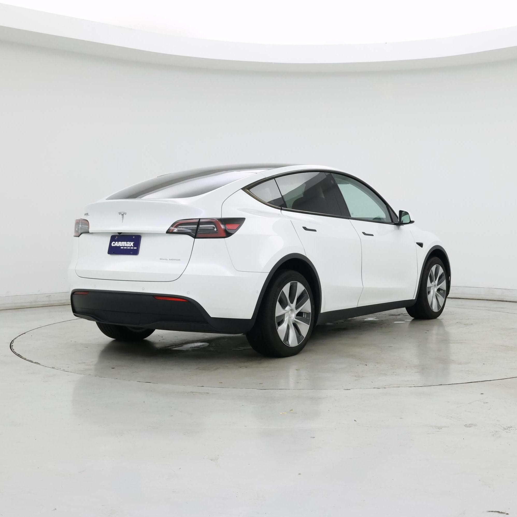 Thumbnail: 2022 Tesla Model Y - 8