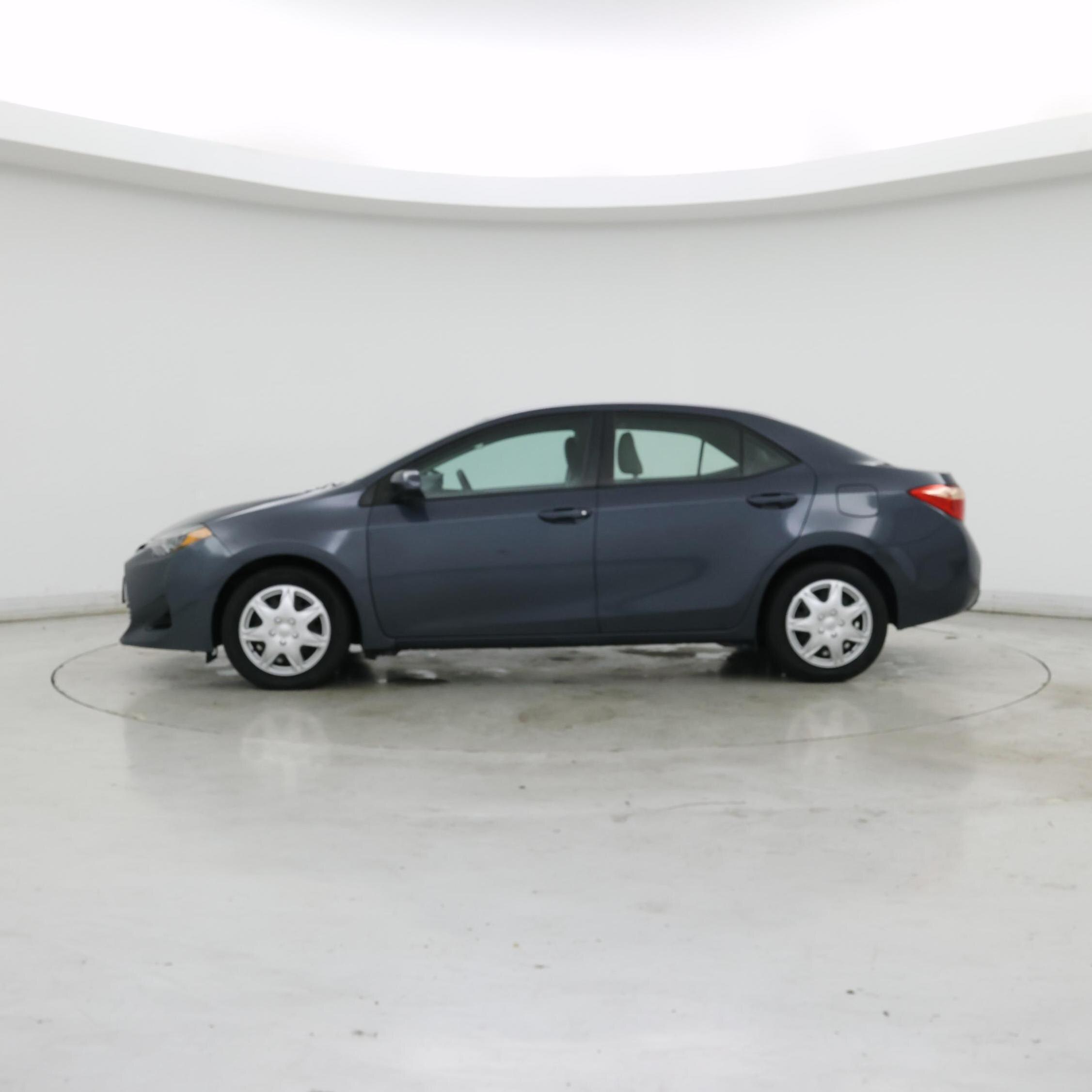 Thumbnail: 2019 Toyota Corolla - 3