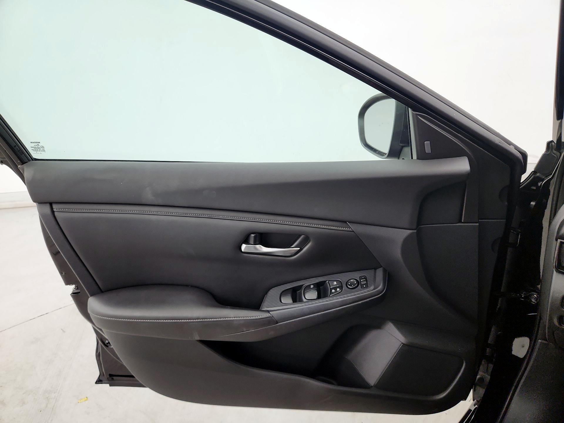 Thumbnail: 2020 Nissan Sentra - 12
