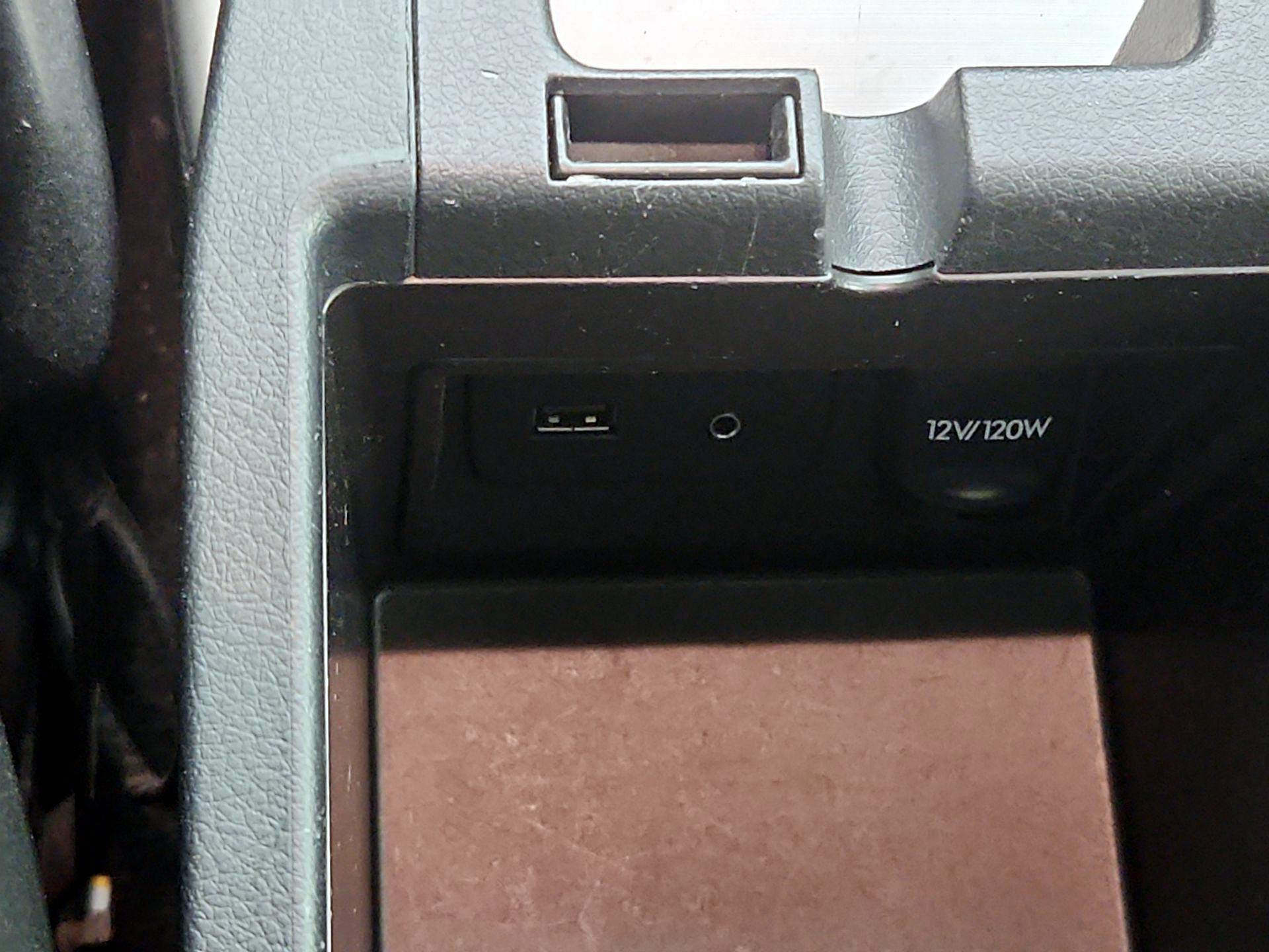 Thumbnail: 2014 Subaru Outback - 19