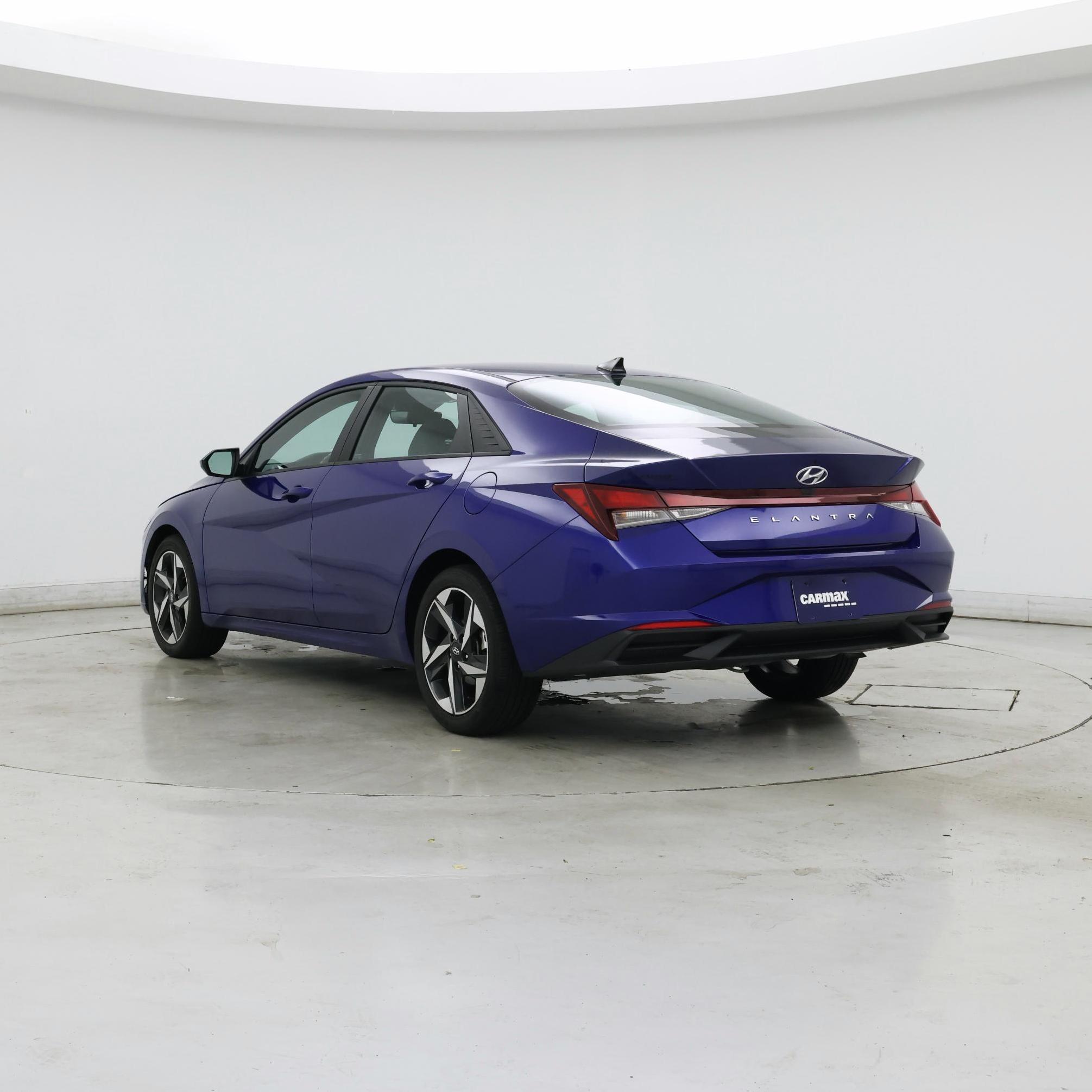 Thumbnail: 2023 Hyundai Elantra - 2
