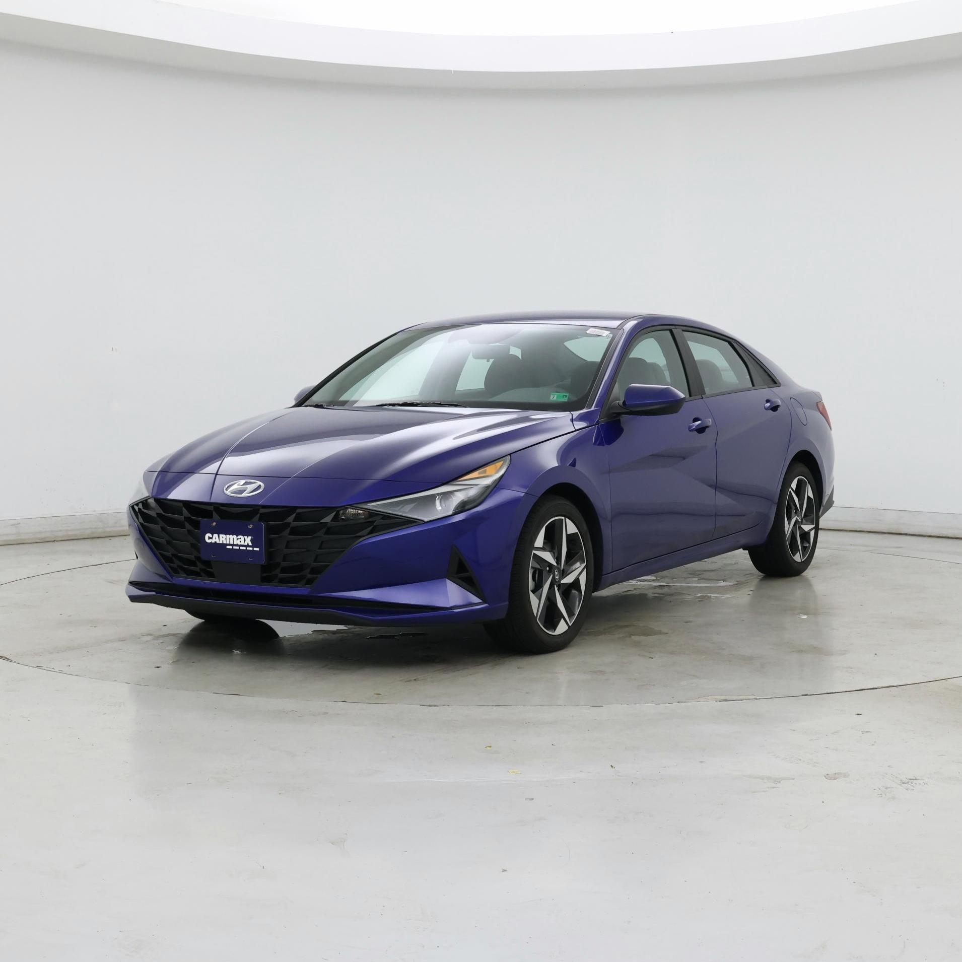 Thumbnail: 2023 Hyundai Elantra - 4