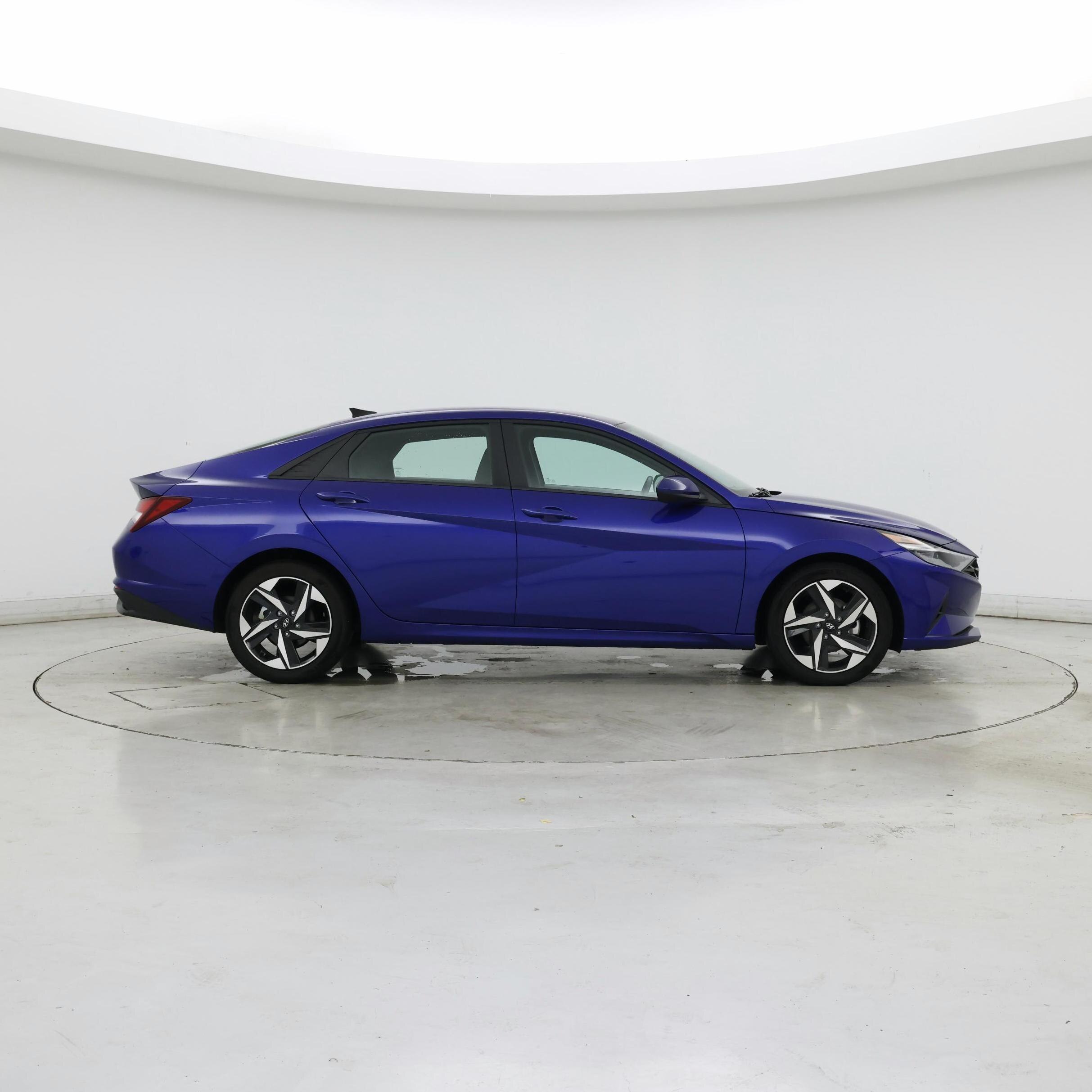 Thumbnail: 2023 Hyundai Elantra - 7