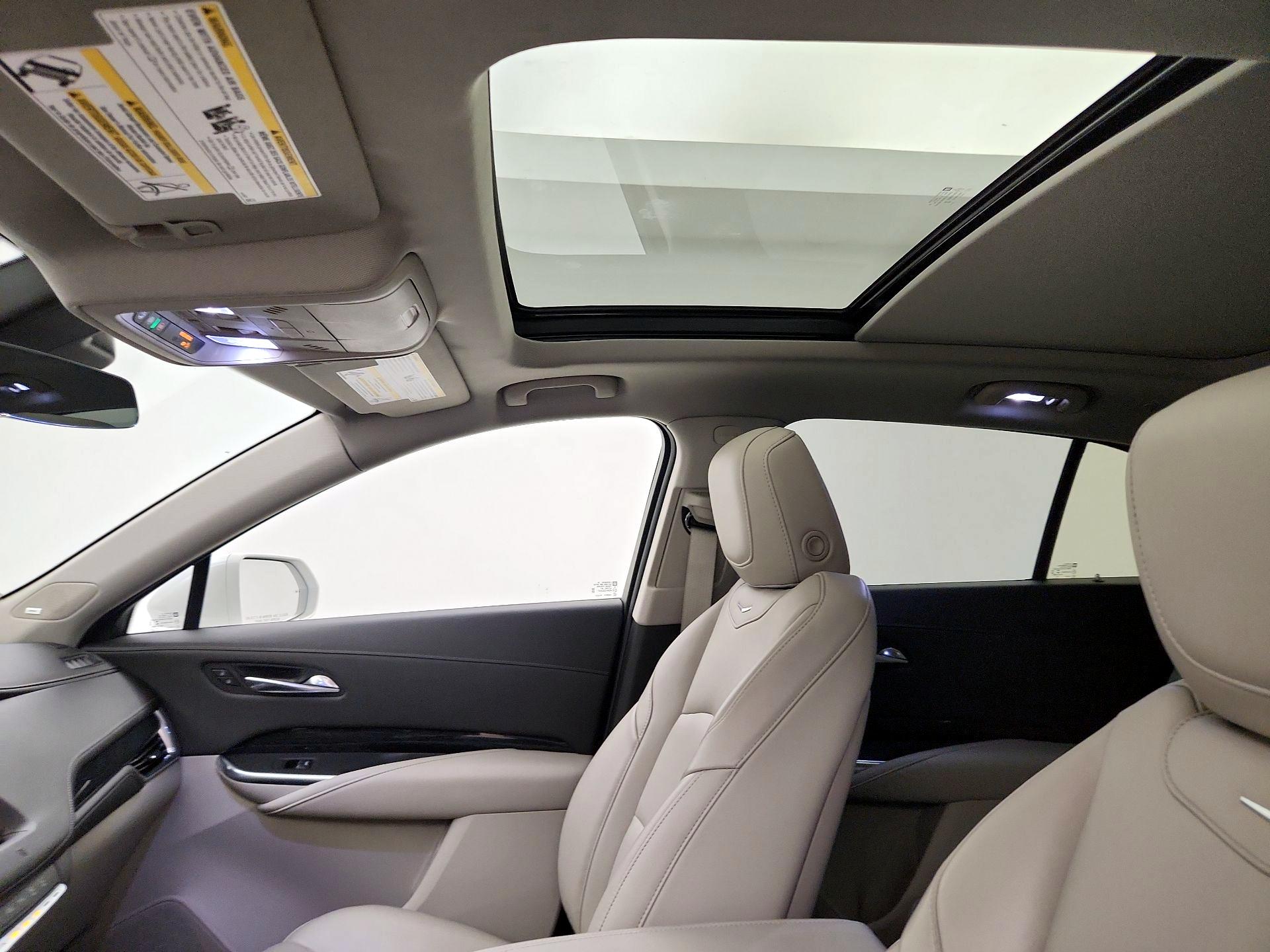 Thumbnail: 2020 Cadillac XT4 - 20