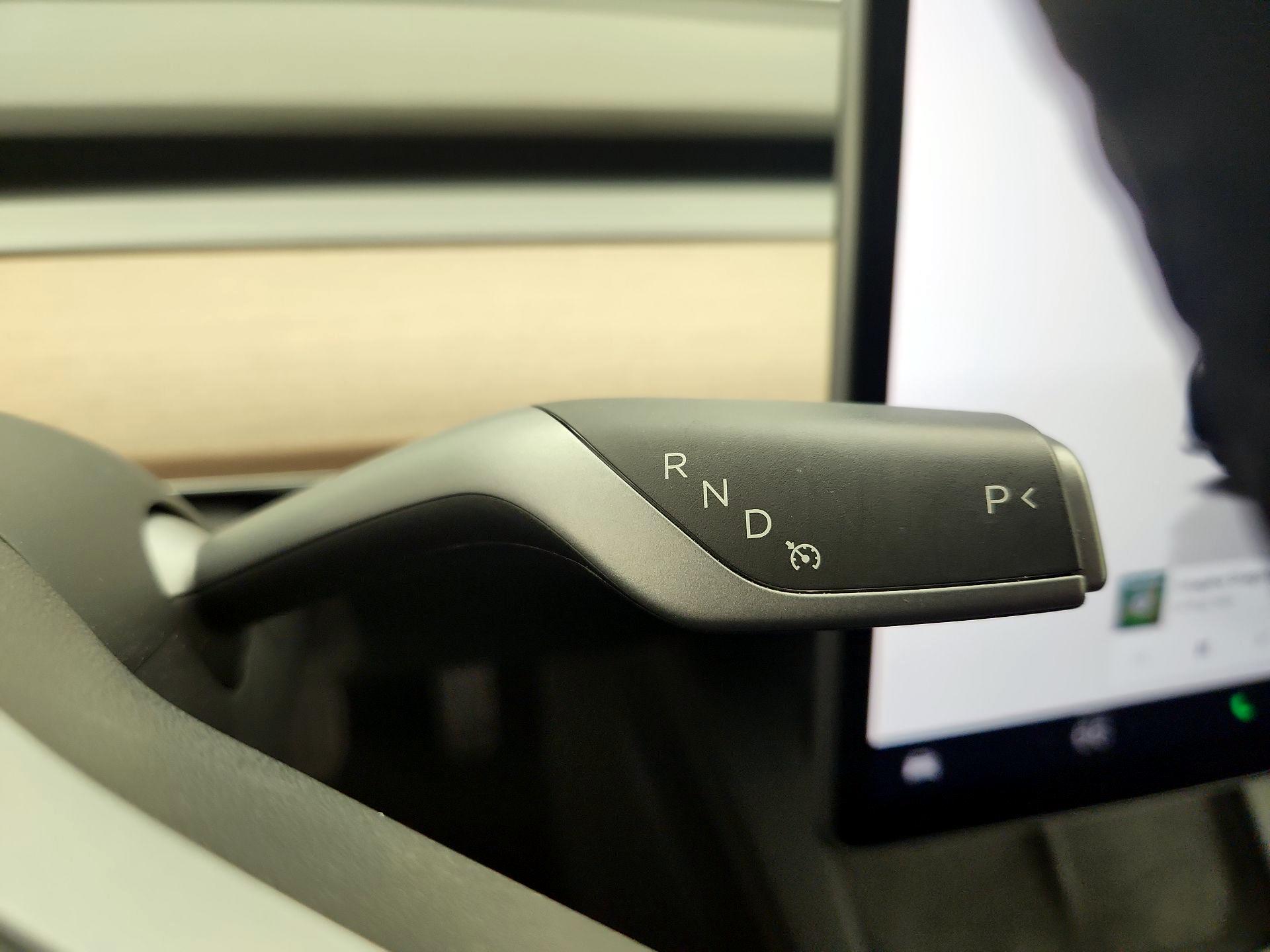 Thumbnail: 2022 Tesla Model 3 - 17
