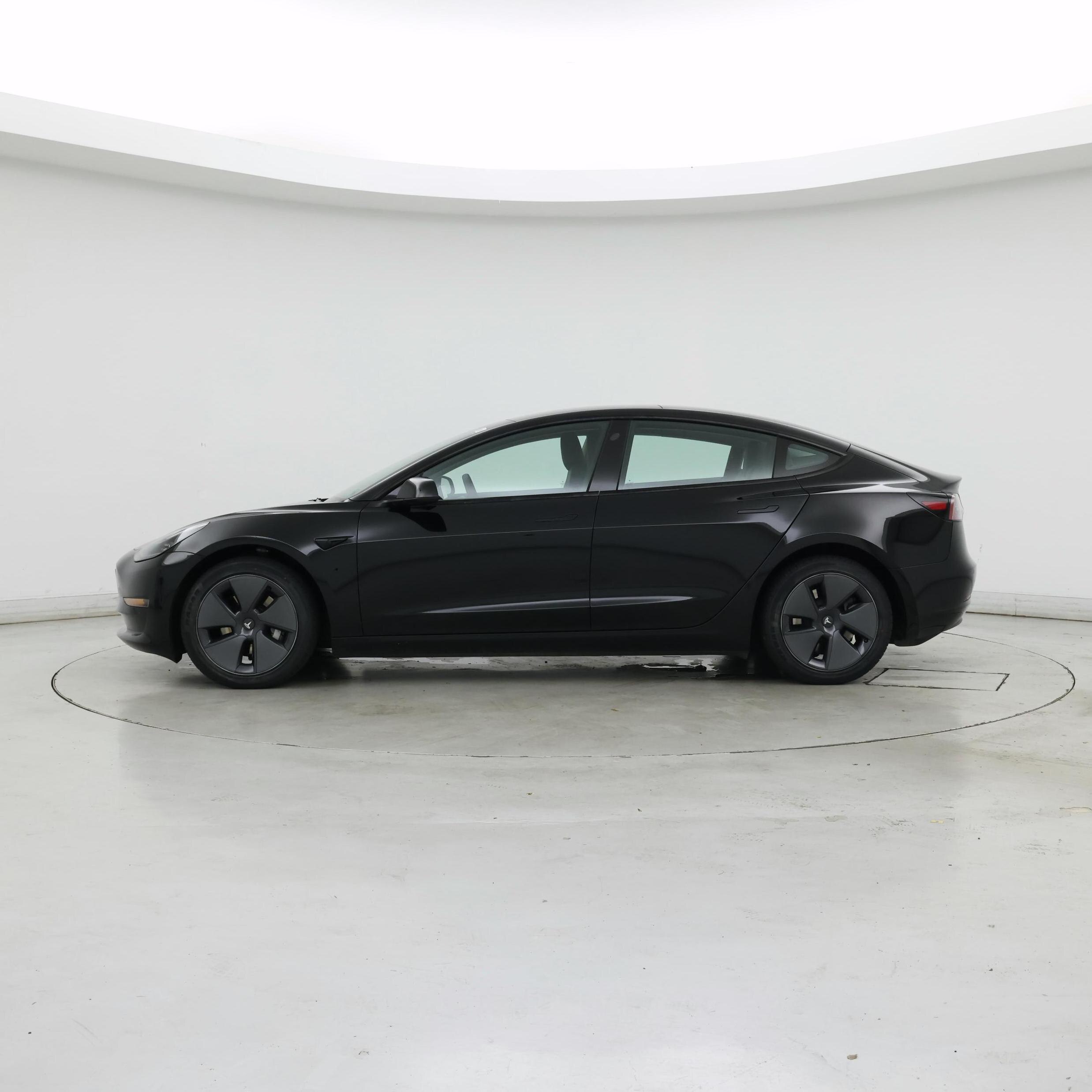 Thumbnail: 2022 Tesla Model 3 - 3