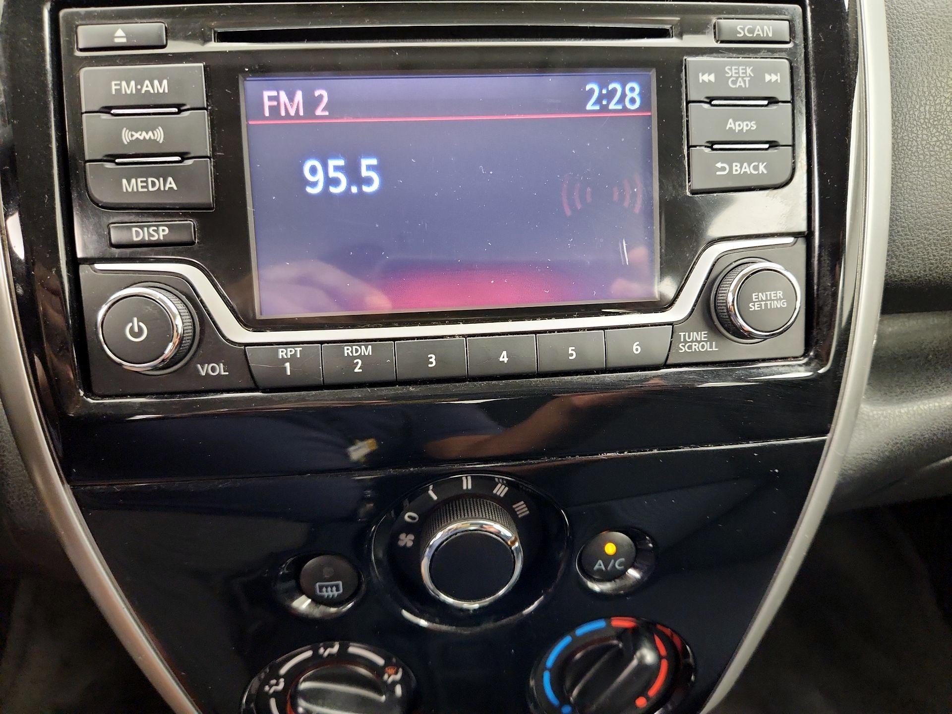Thumbnail: 2015 Nissan Versa Note - 15