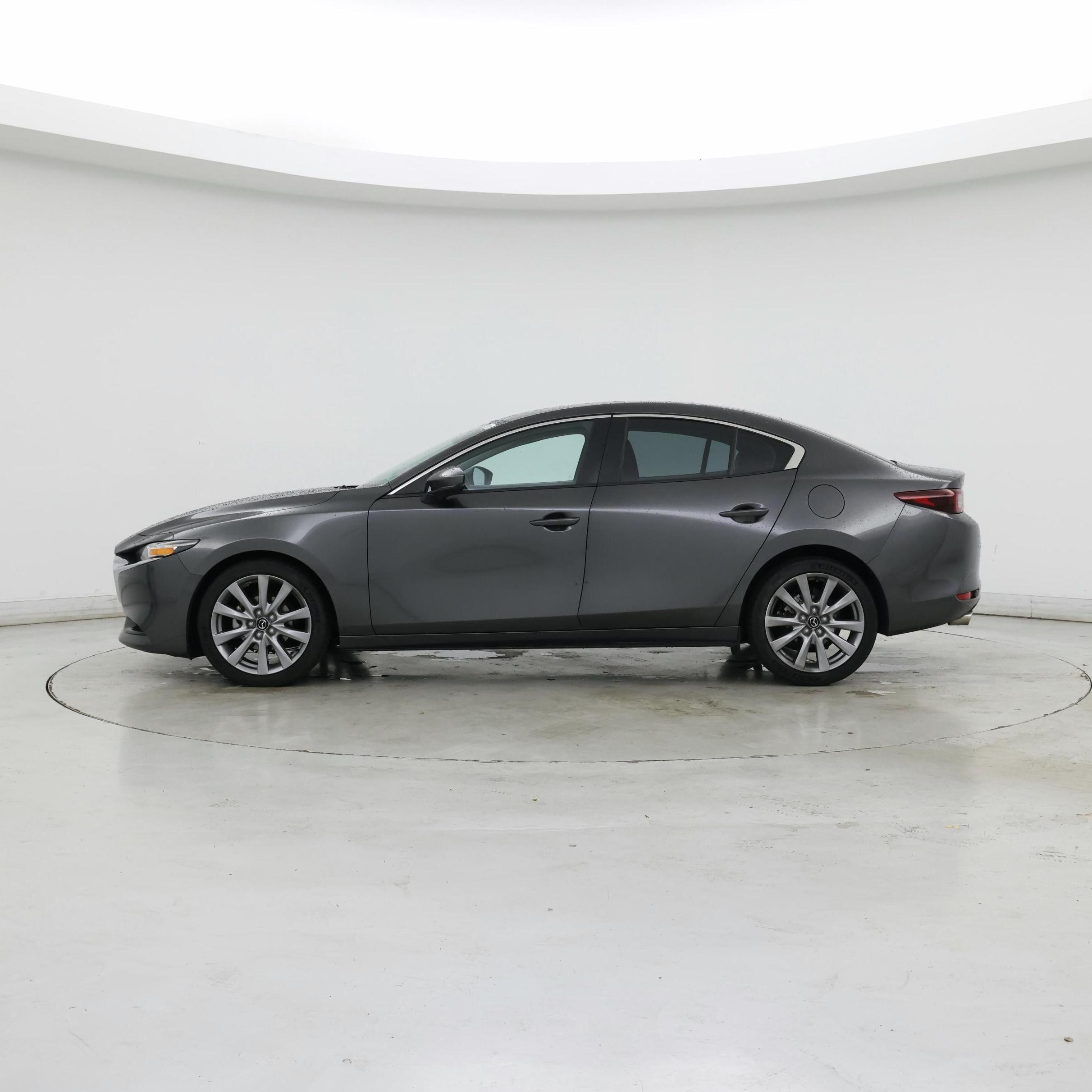 Thumbnail: 2022 Mazda Mazda3 - 3