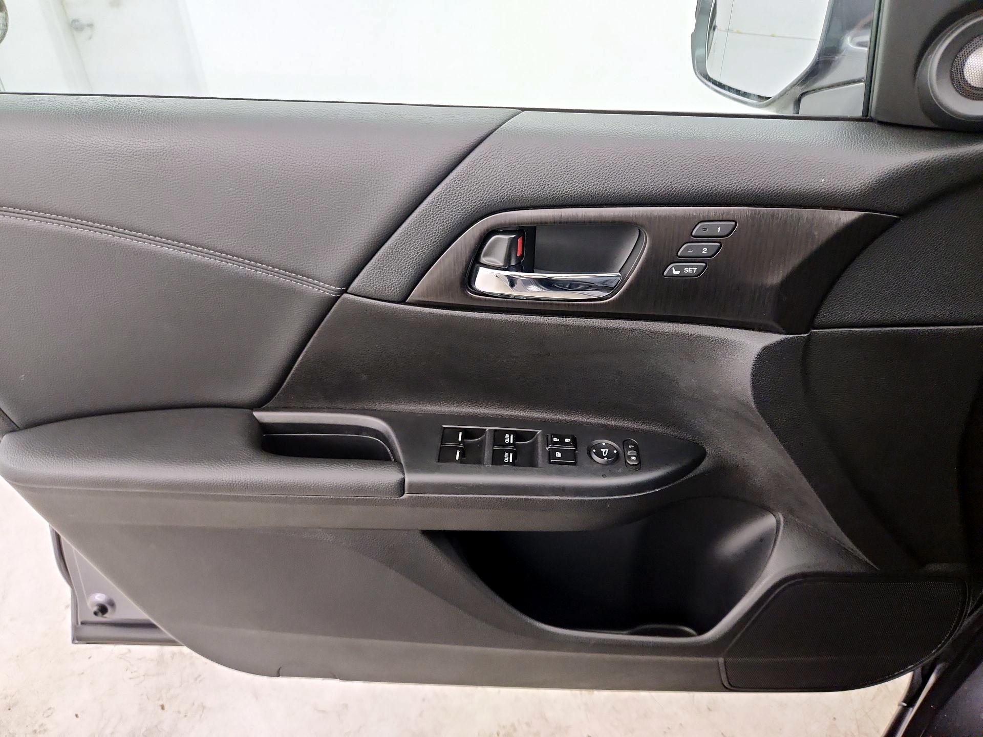 Thumbnail: 2014 Honda Accord - 10