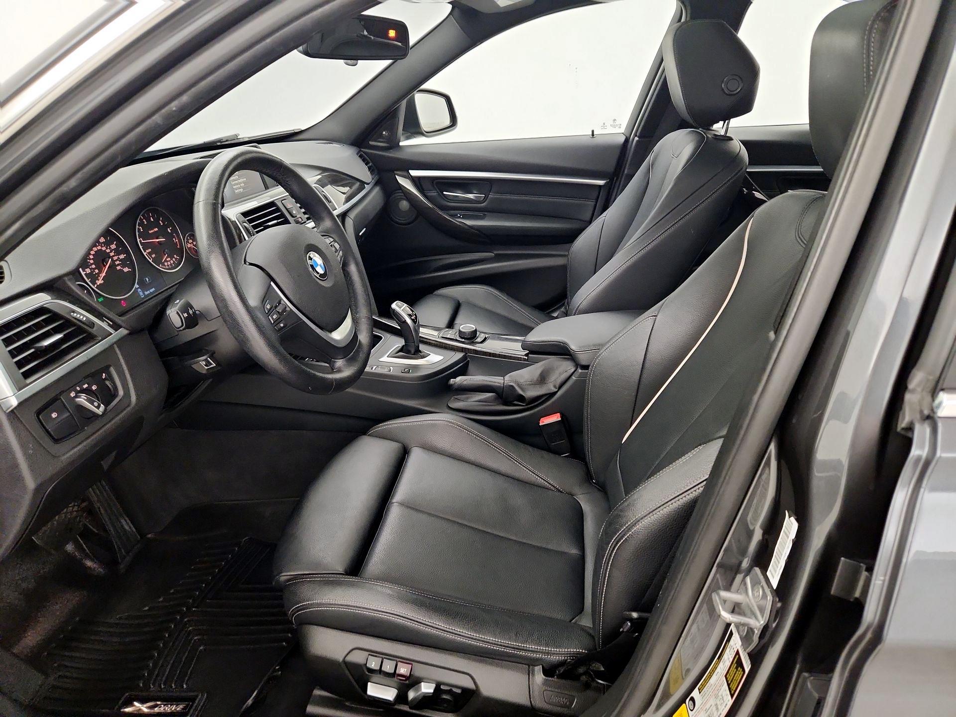 Thumbnail: 2016 BMW 3 Series - 11