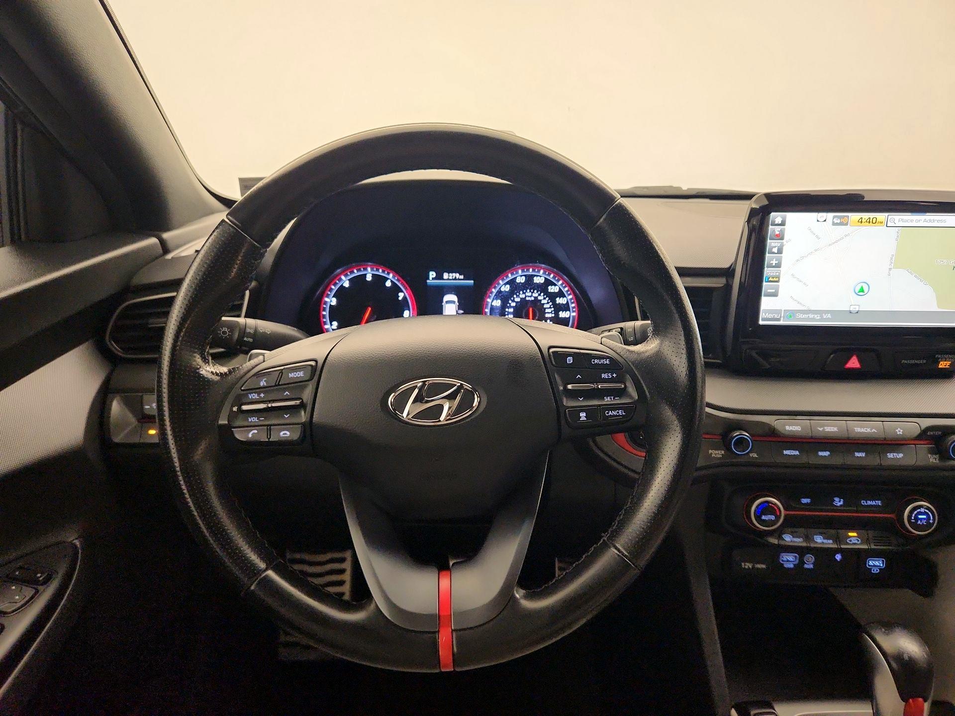 Thumbnail: 2019 Hyundai Veloster - 10