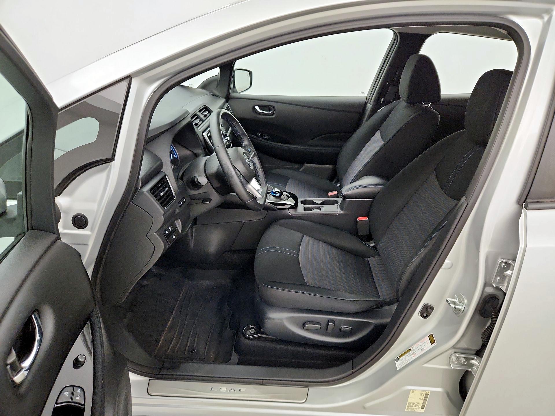 Thumbnail: 2018 Nissan Leaf - 11