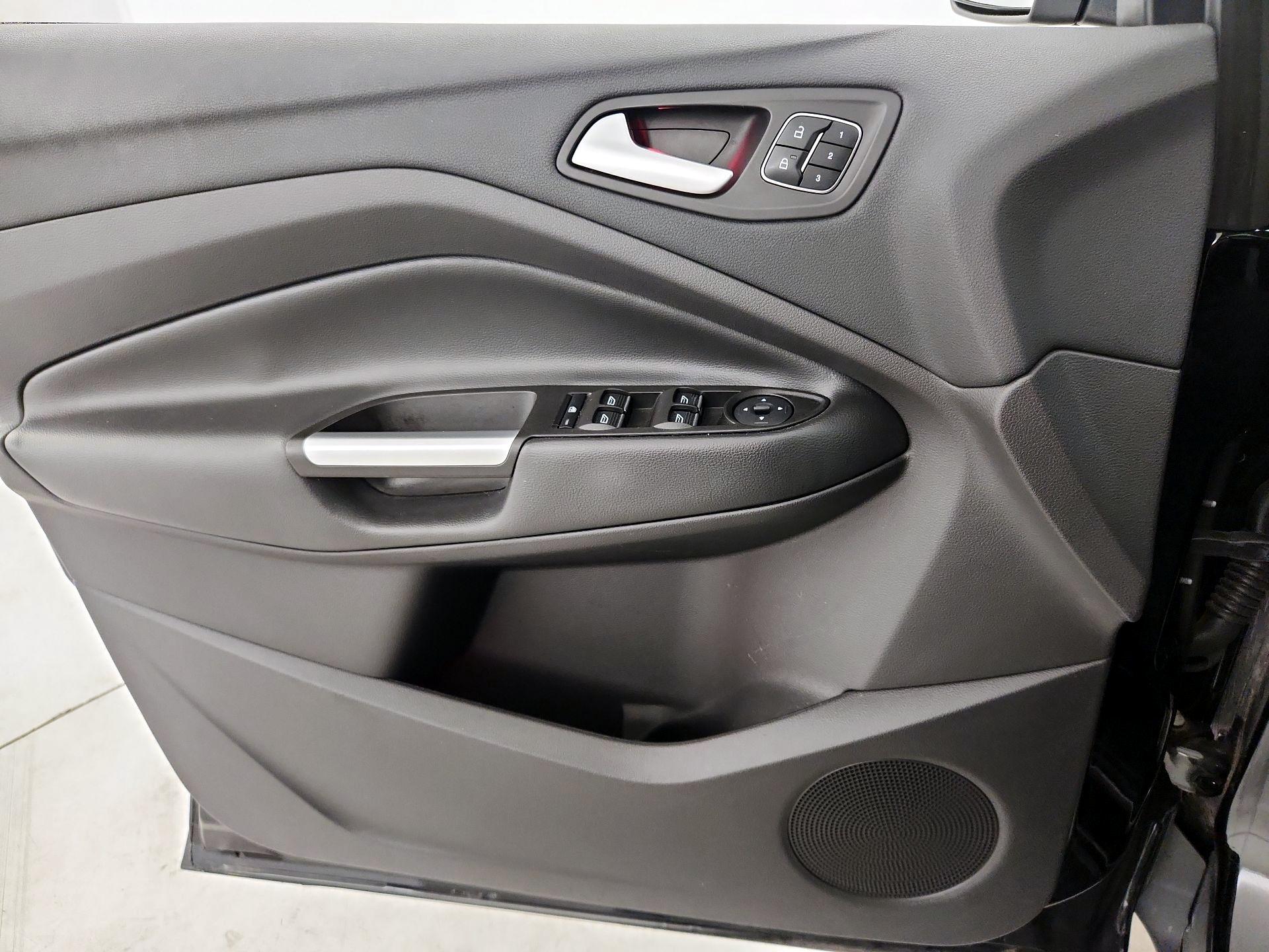 Thumbnail: 2017 Ford Escape - 12