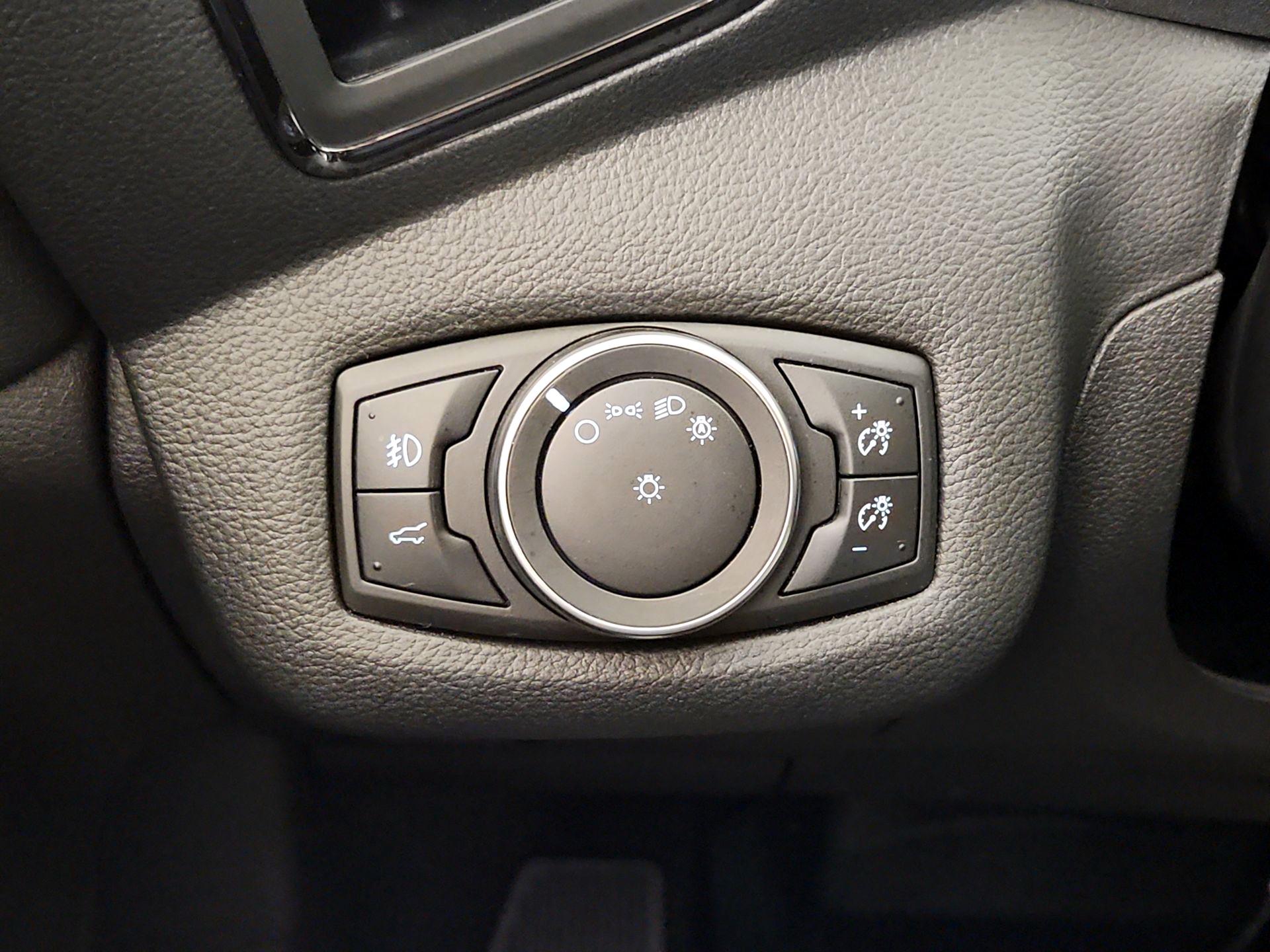Thumbnail: 2017 Ford Escape - 13