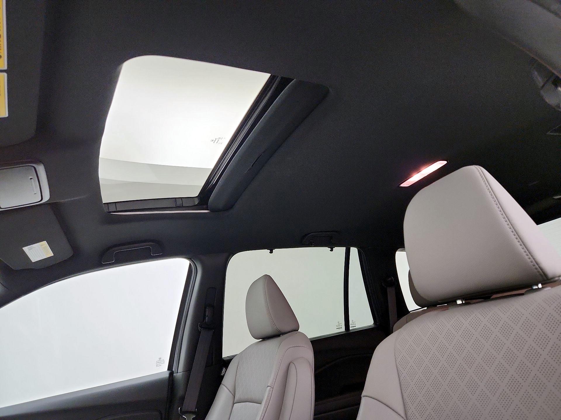 Thumbnail: 2020 Honda Passport - 17