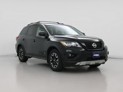 Black 2020 Nissan Pathfinder SL