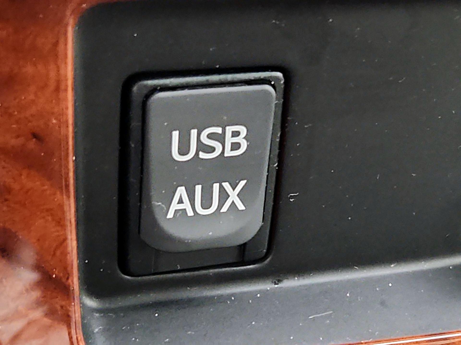 Thumbnail: 2013 Toyota Highlander - 18