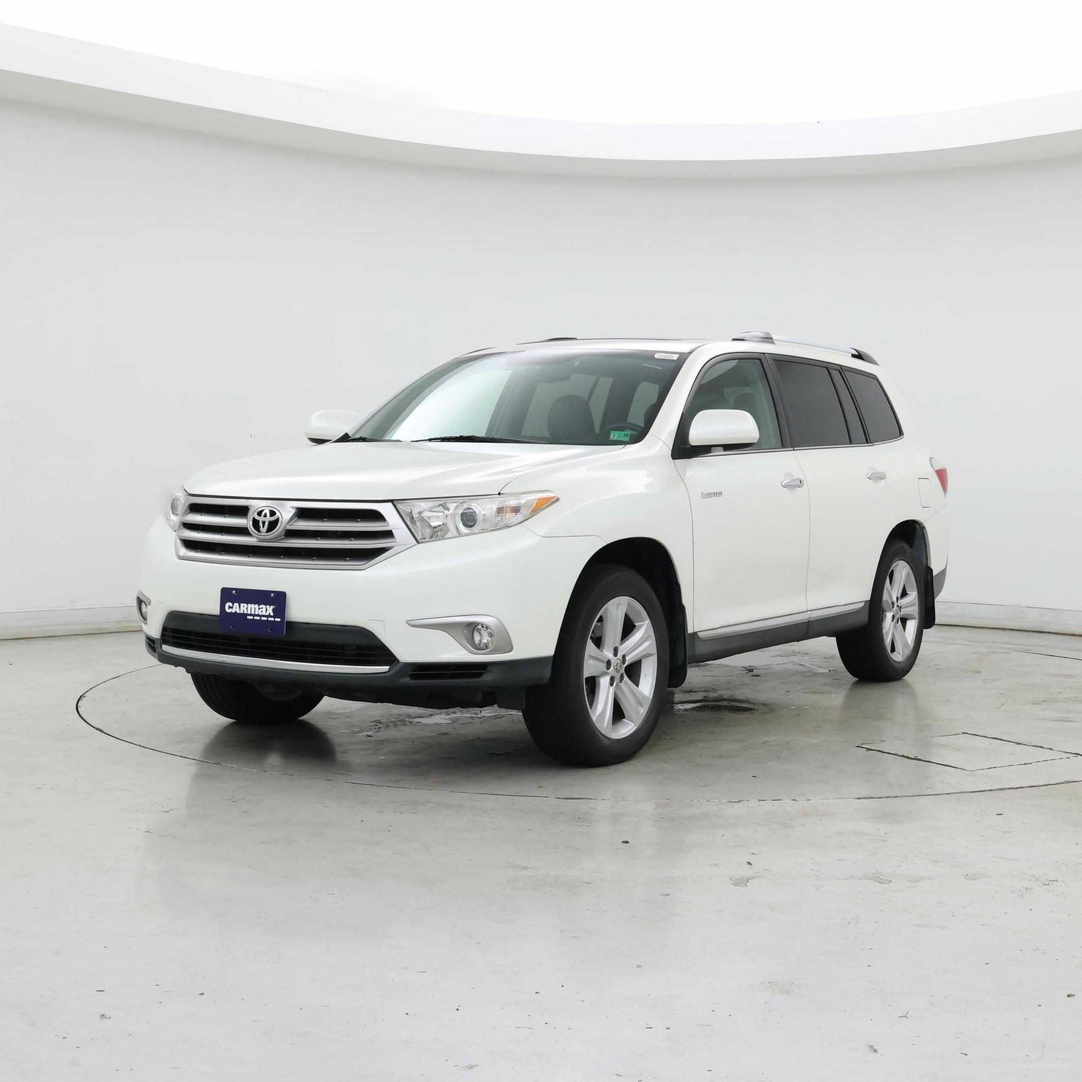 Thumbnail: 2013 Toyota Highlander - 4