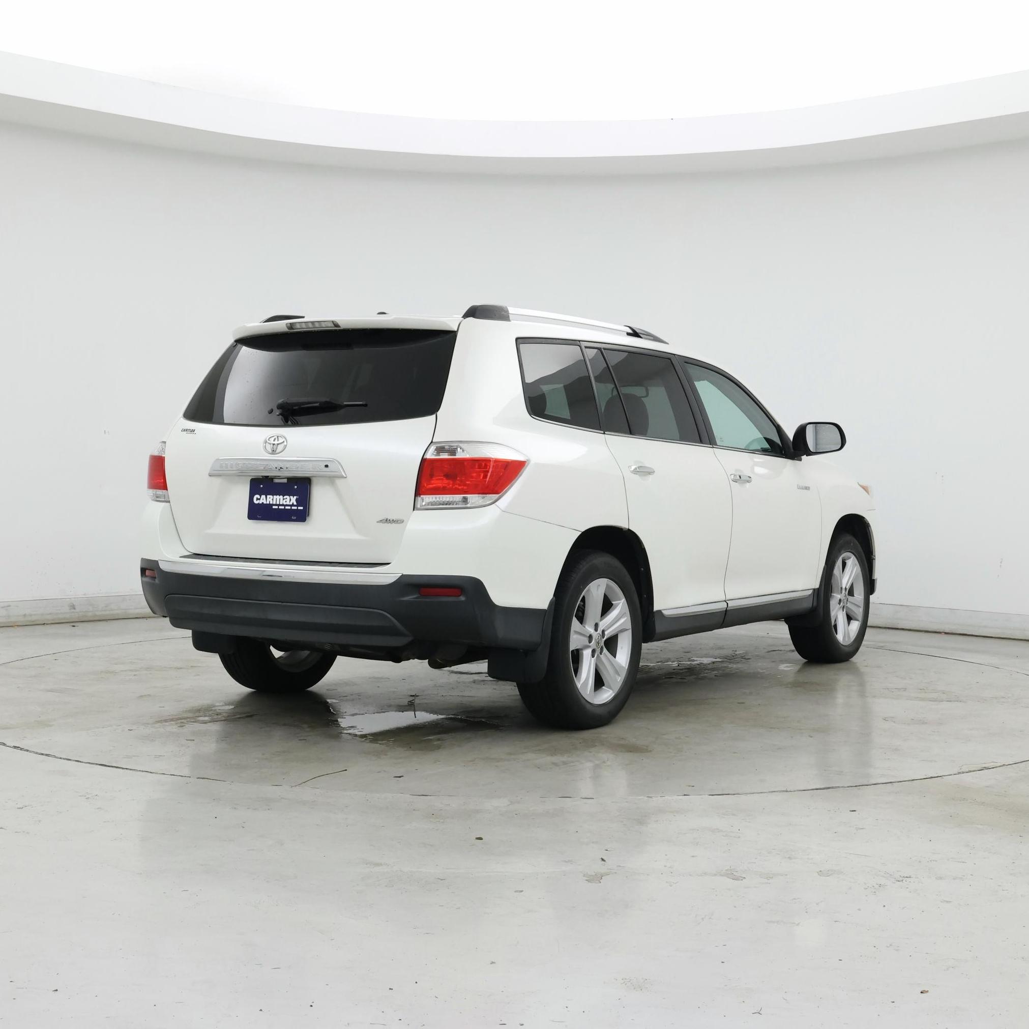 Thumbnail: 2013 Toyota Highlander - 8
