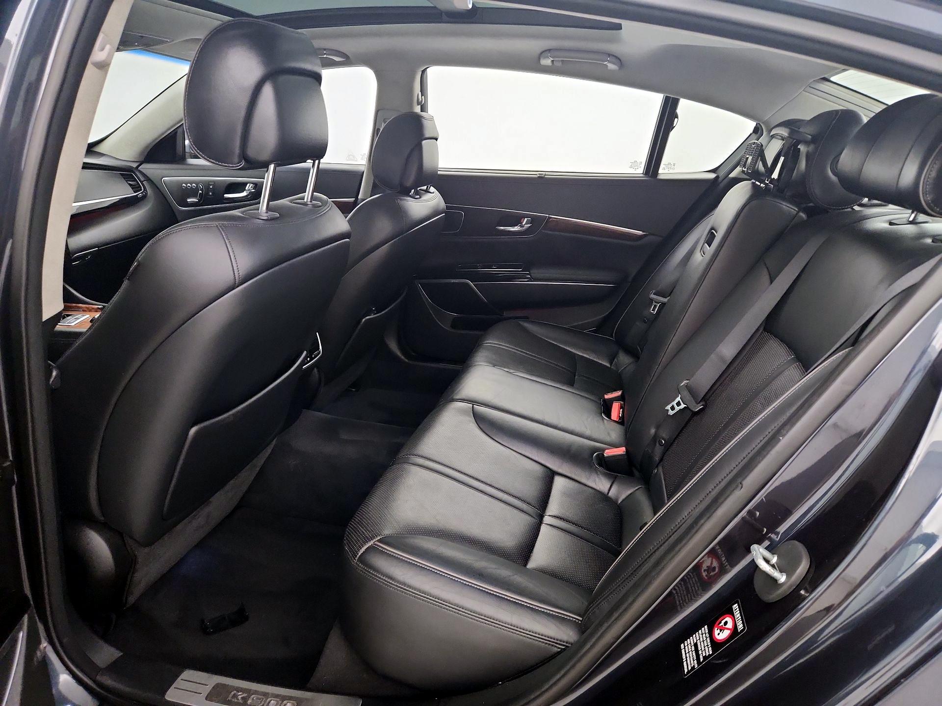 Thumbnail: 2015 Kia K900 - 20