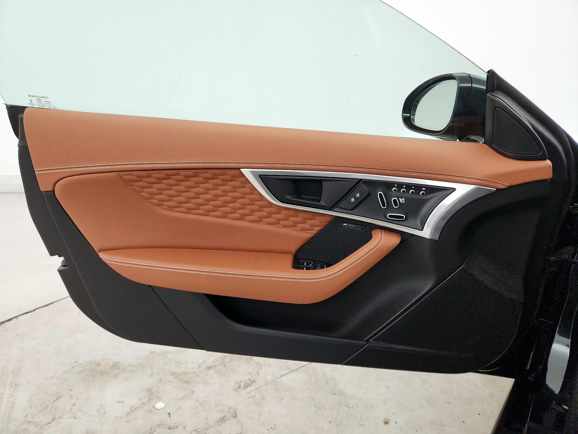Thumbnail: 2022 Jaguar F-Type - 12