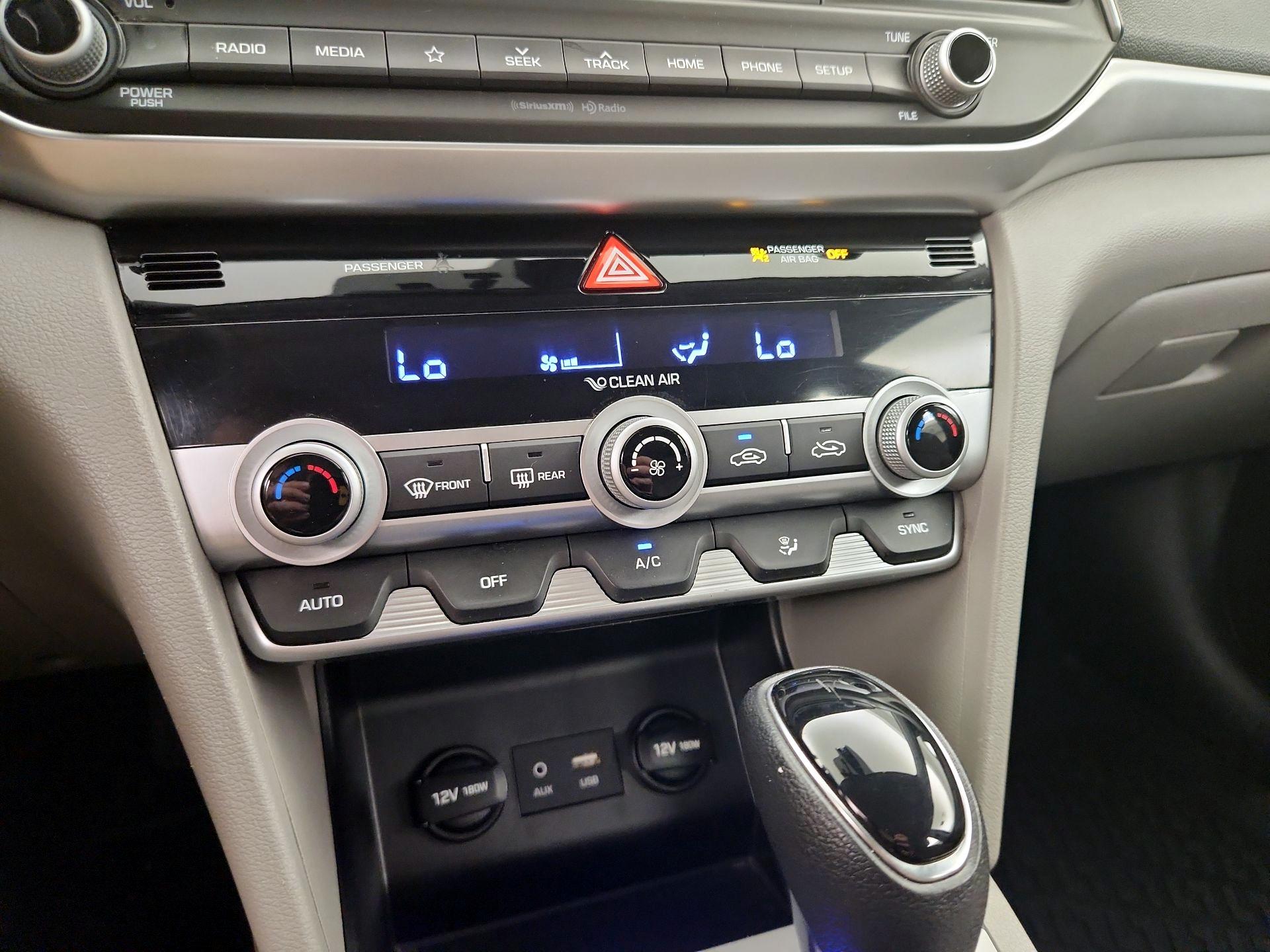 Thumbnail: 2020 Hyundai Elantra - 16