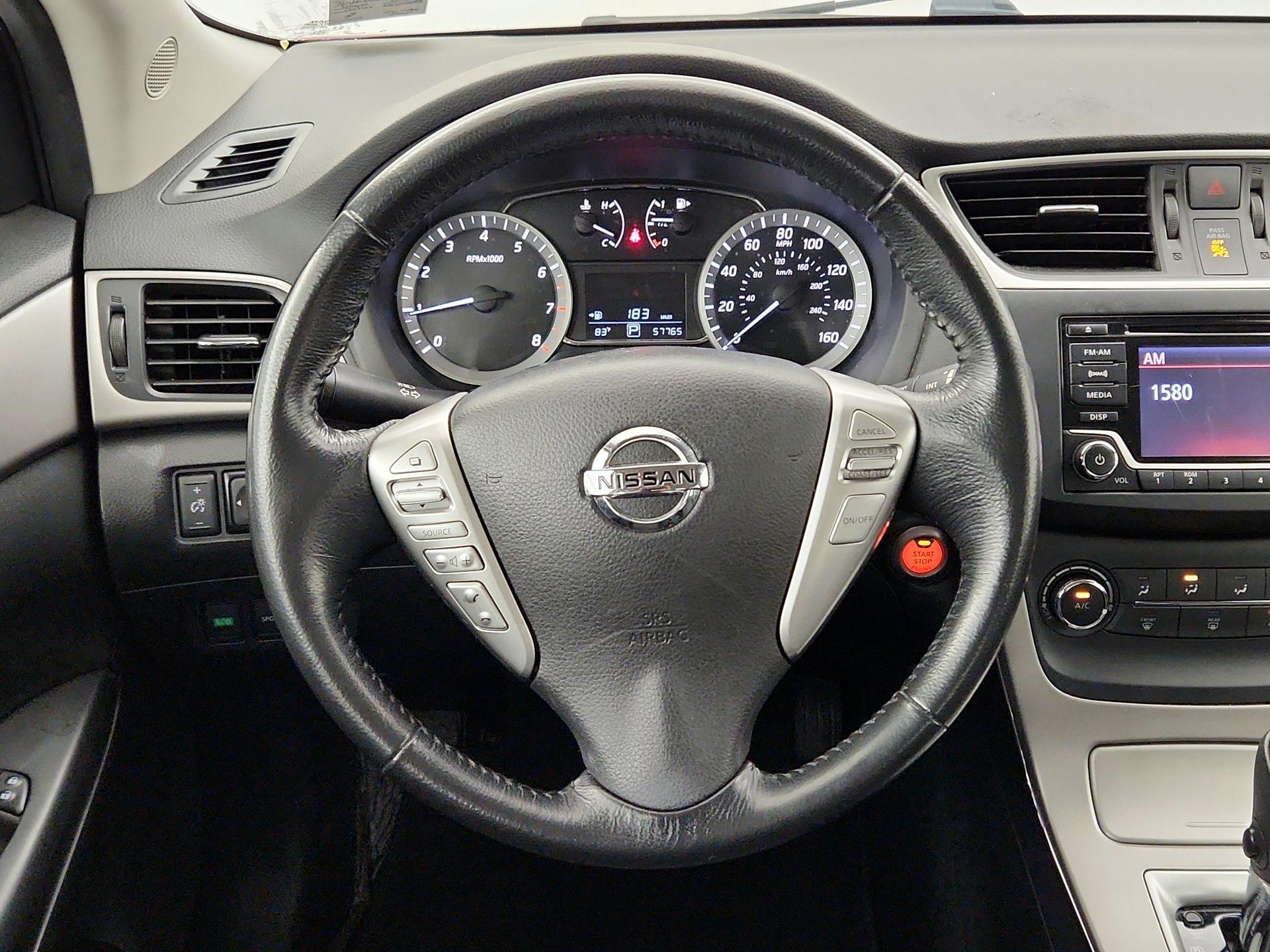 Thumbnail: 2015 Nissan Sentra - 10