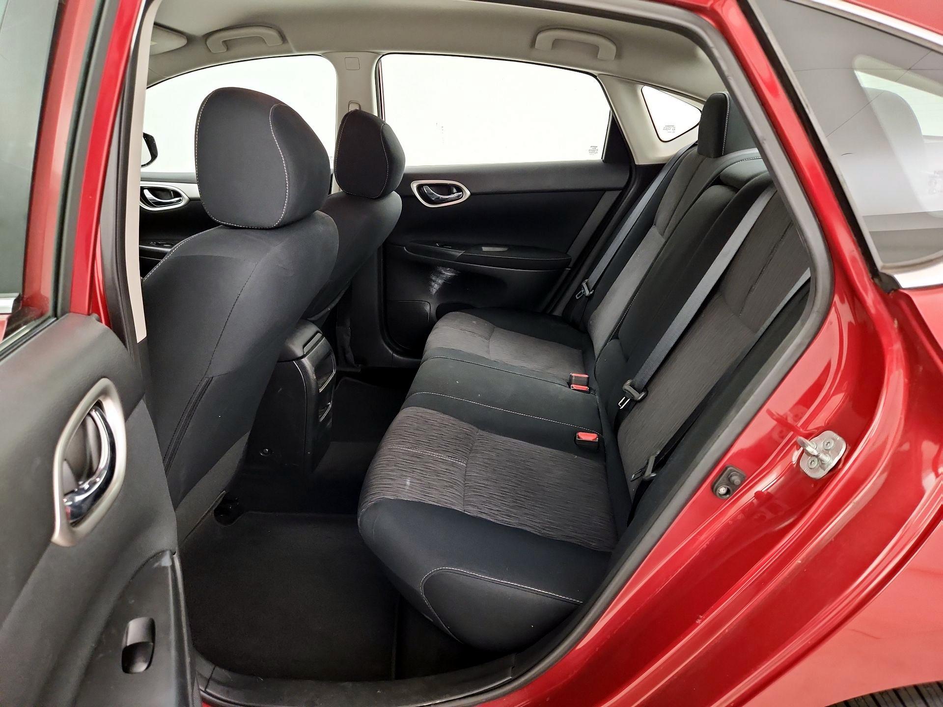 Thumbnail: 2015 Nissan Sentra - 19