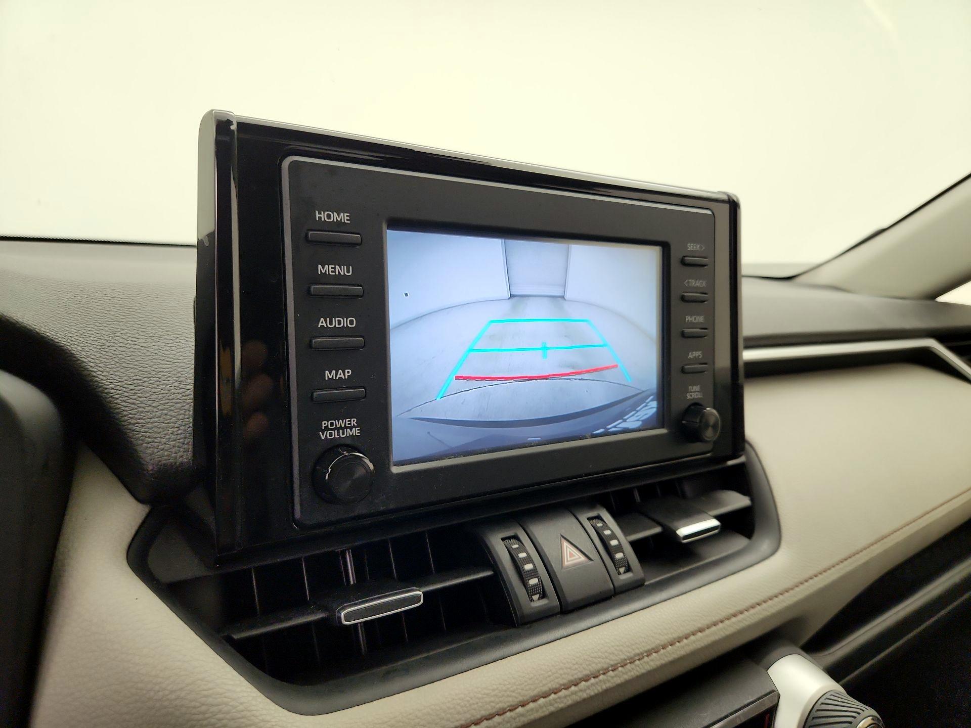 Thumbnail: 2019 Toyota RAV4 - 14
