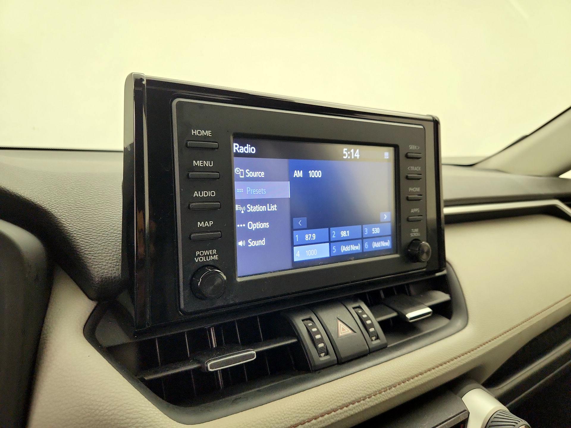 Thumbnail: 2019 Toyota RAV4 - 15