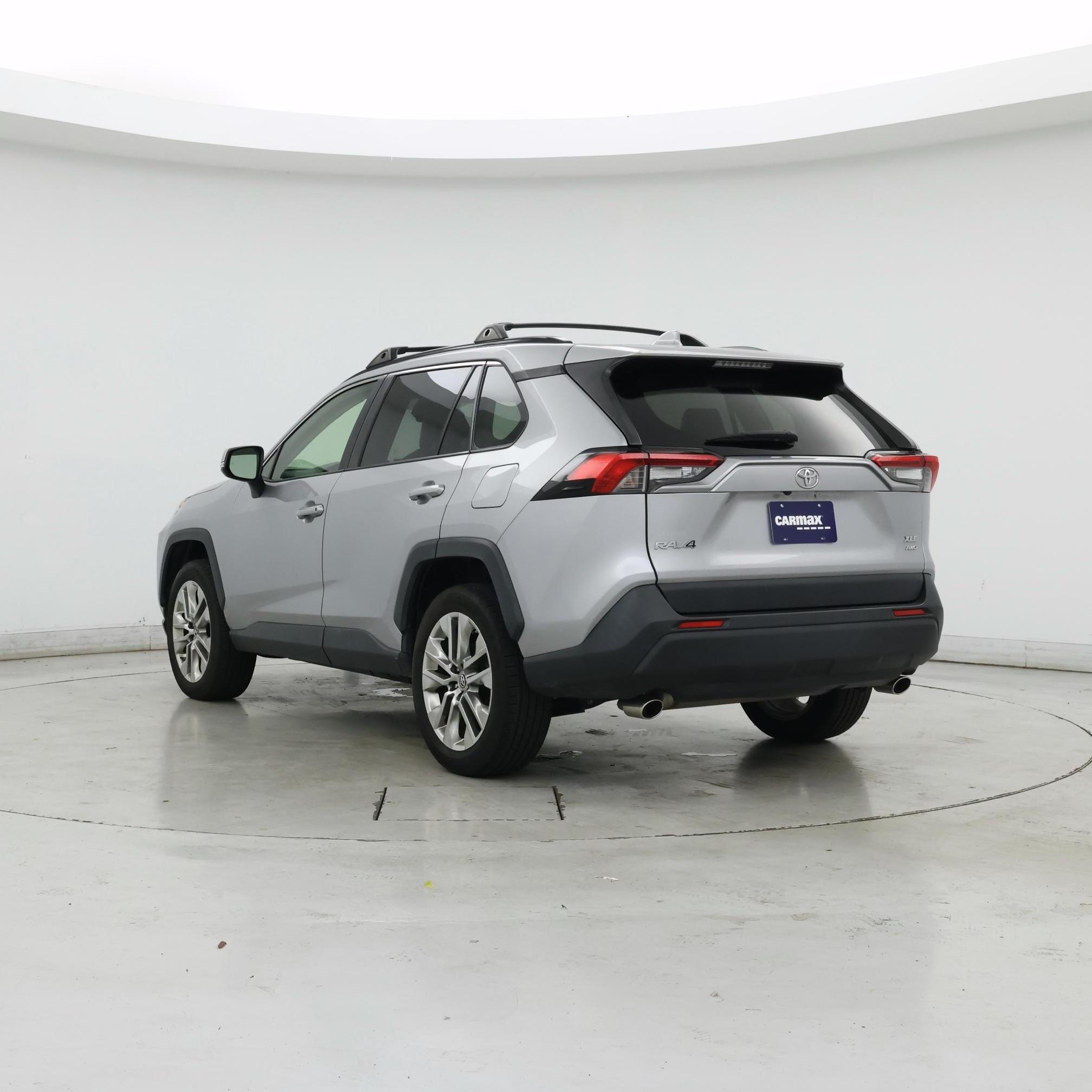 Thumbnail: 2019 Toyota RAV4 - 2