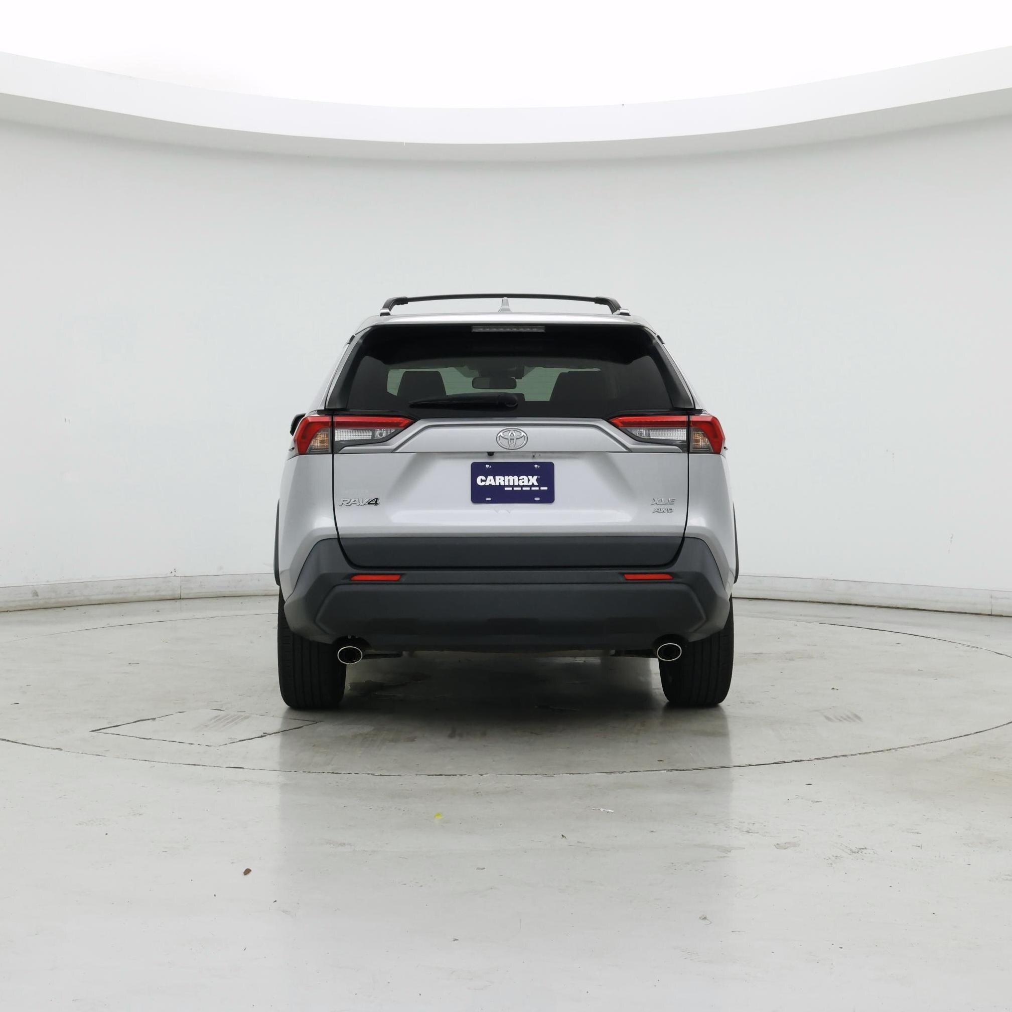 Thumbnail: 2019 Toyota RAV4 - 6