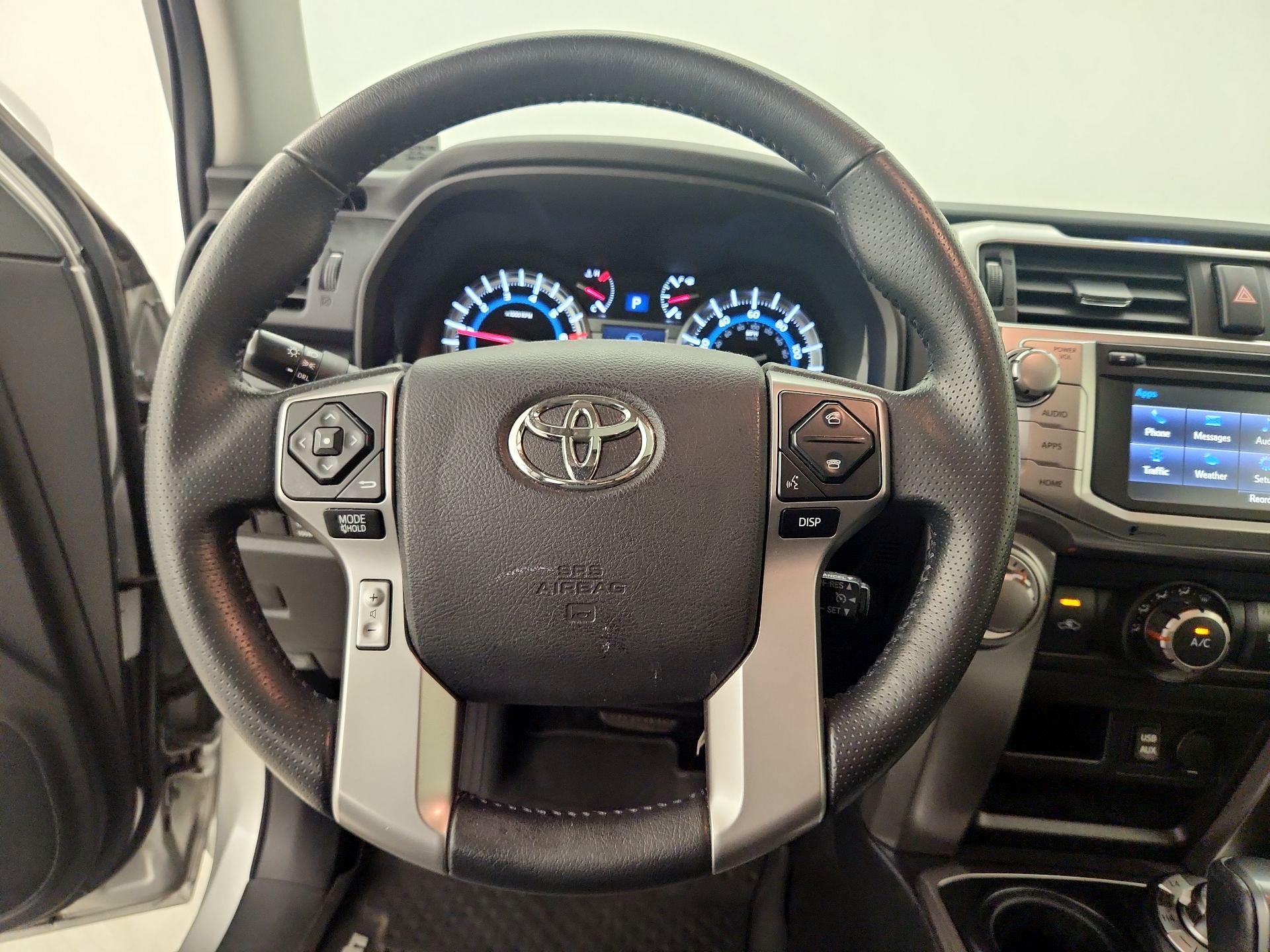 Thumbnail: 2016 Toyota 4Runner - 10