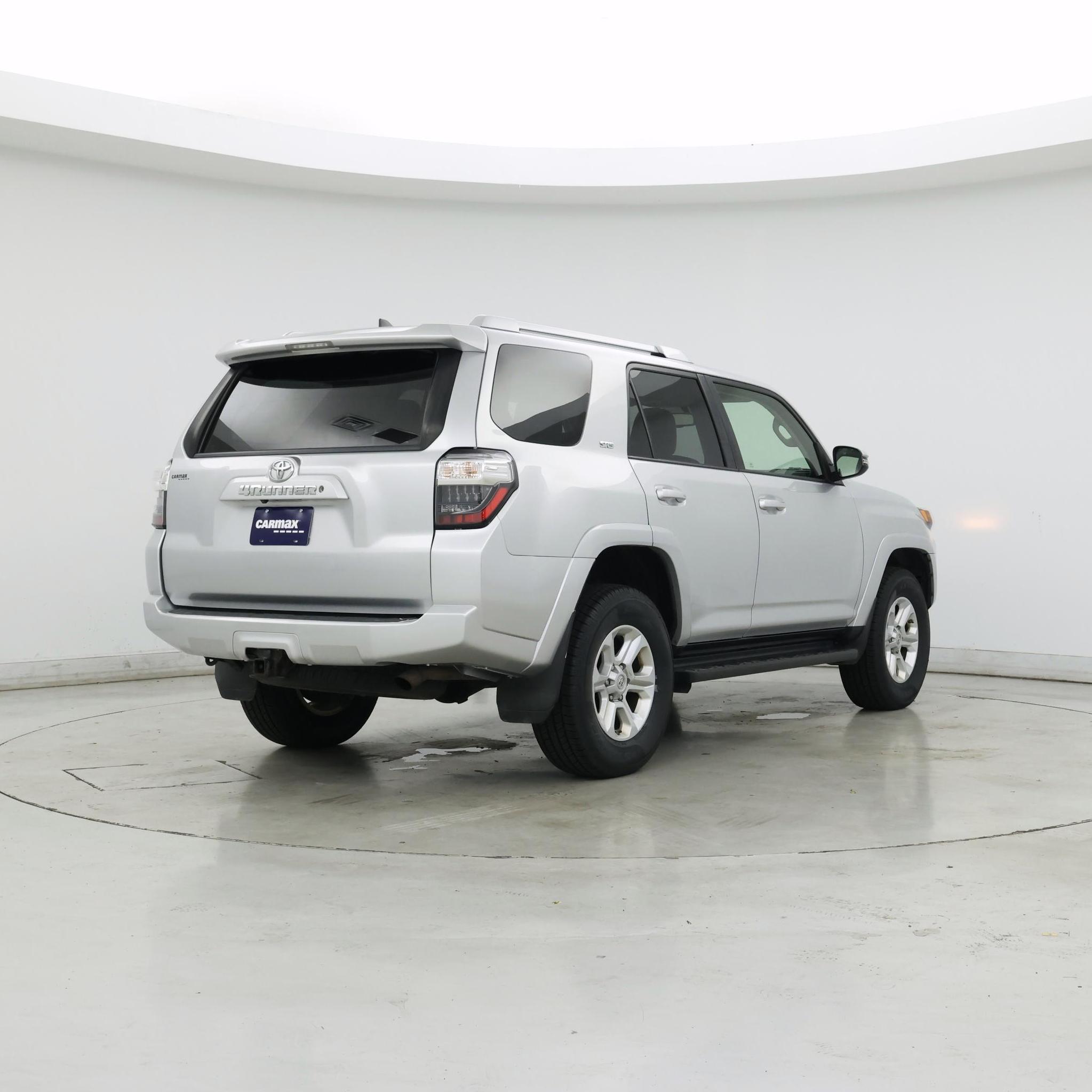 Thumbnail: 2016 Toyota 4Runner - 8
