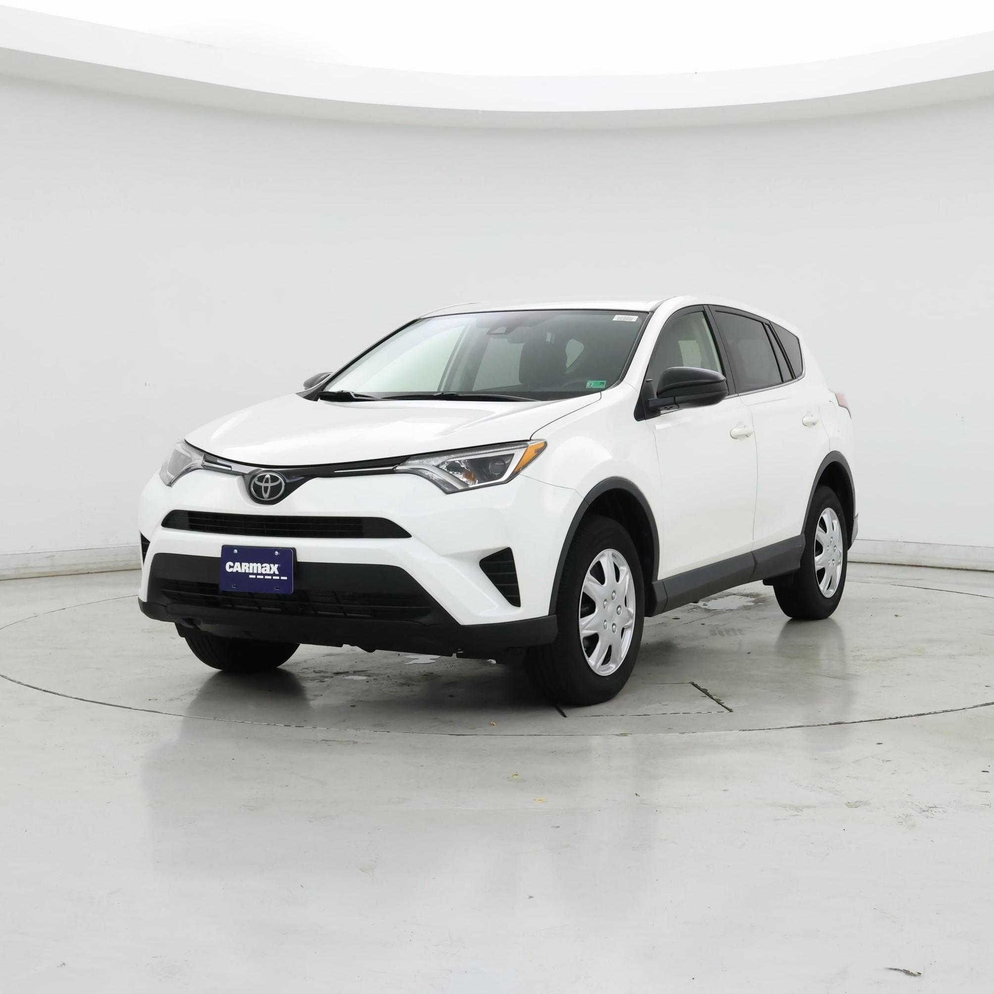 Thumbnail: 2018 Toyota RAV4 - 4