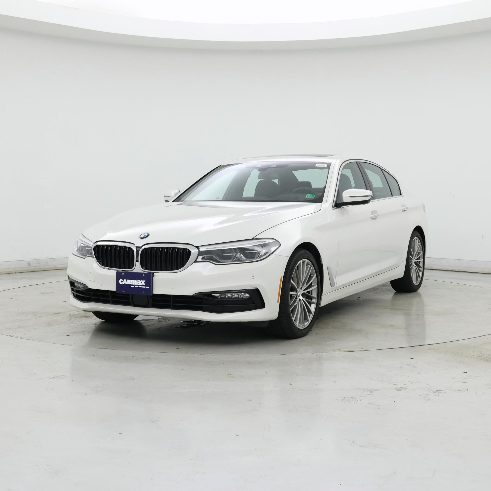 Thumbnail: 2018 BMW 5 Series - 4