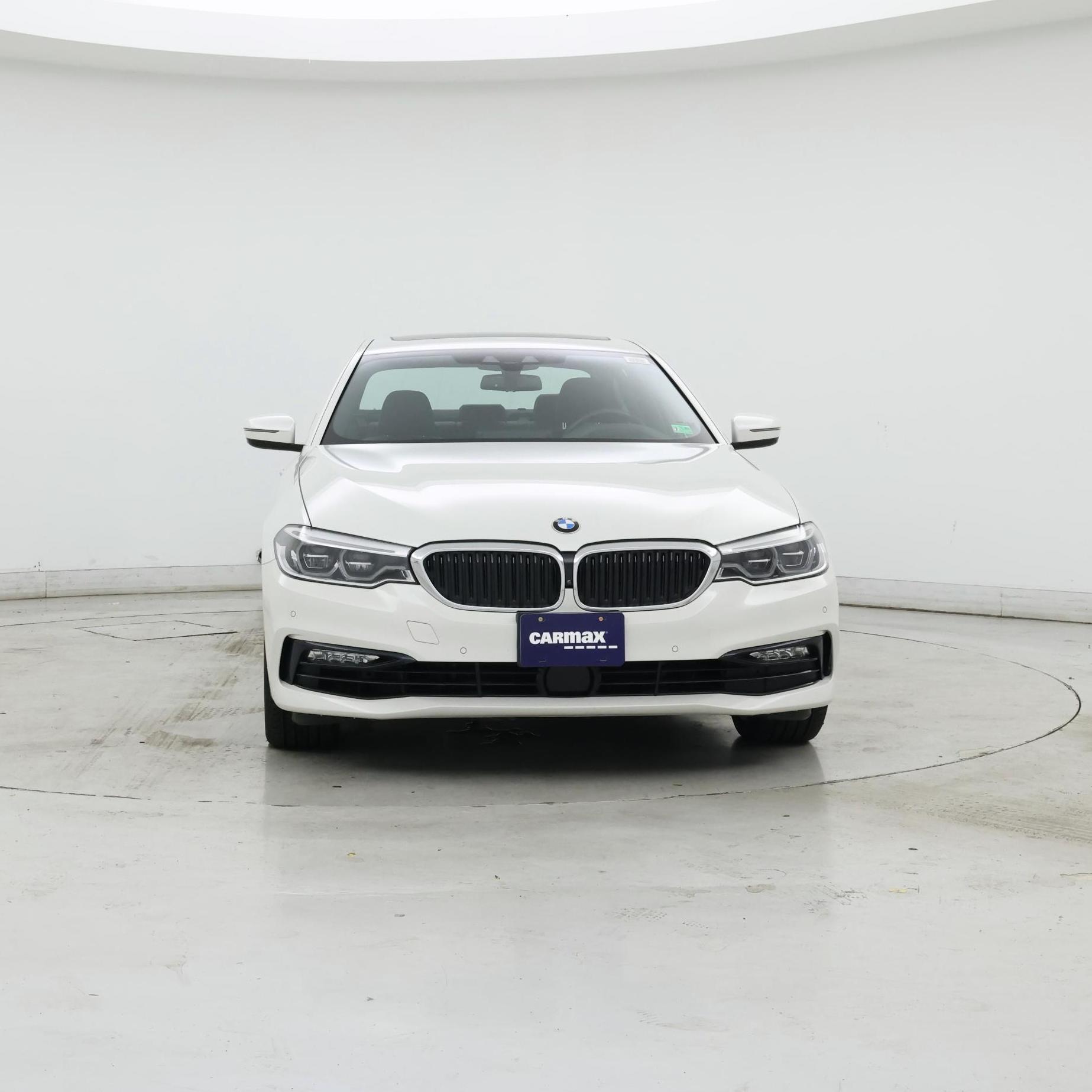 Thumbnail: 2018 BMW 5 Series - 5