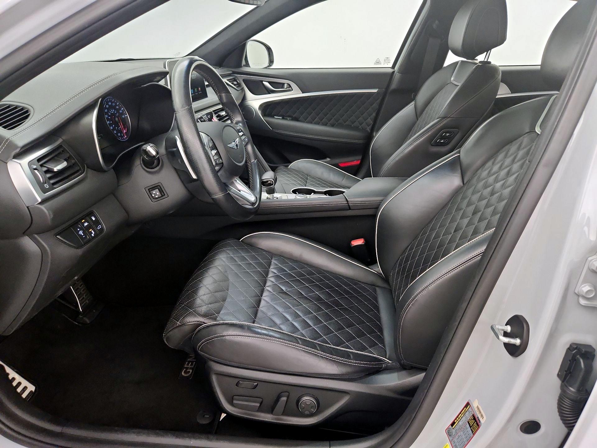 Thumbnail: 2019 Genesis G70 - 11