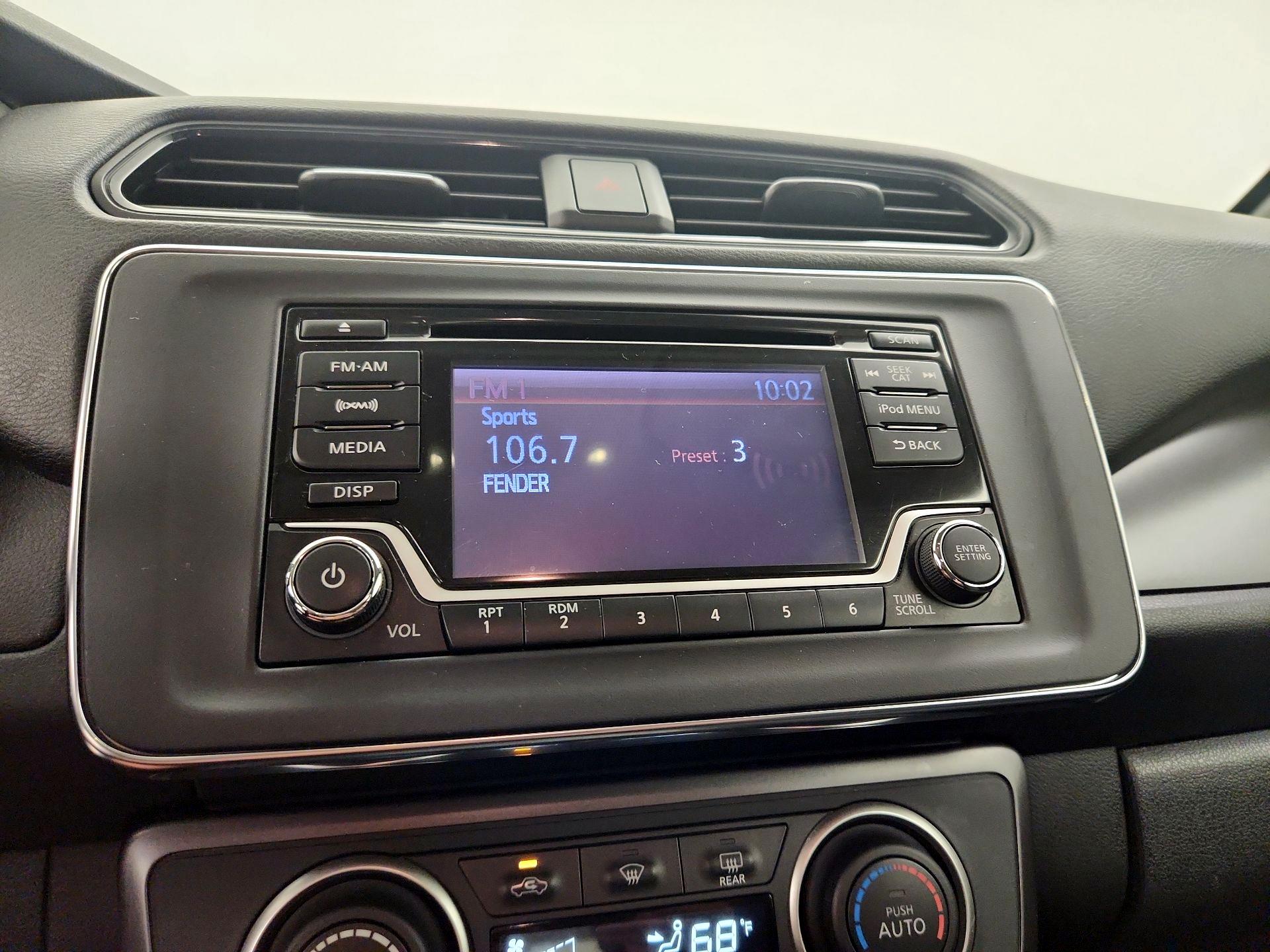 Thumbnail: 2019 Nissan Leaf - 15