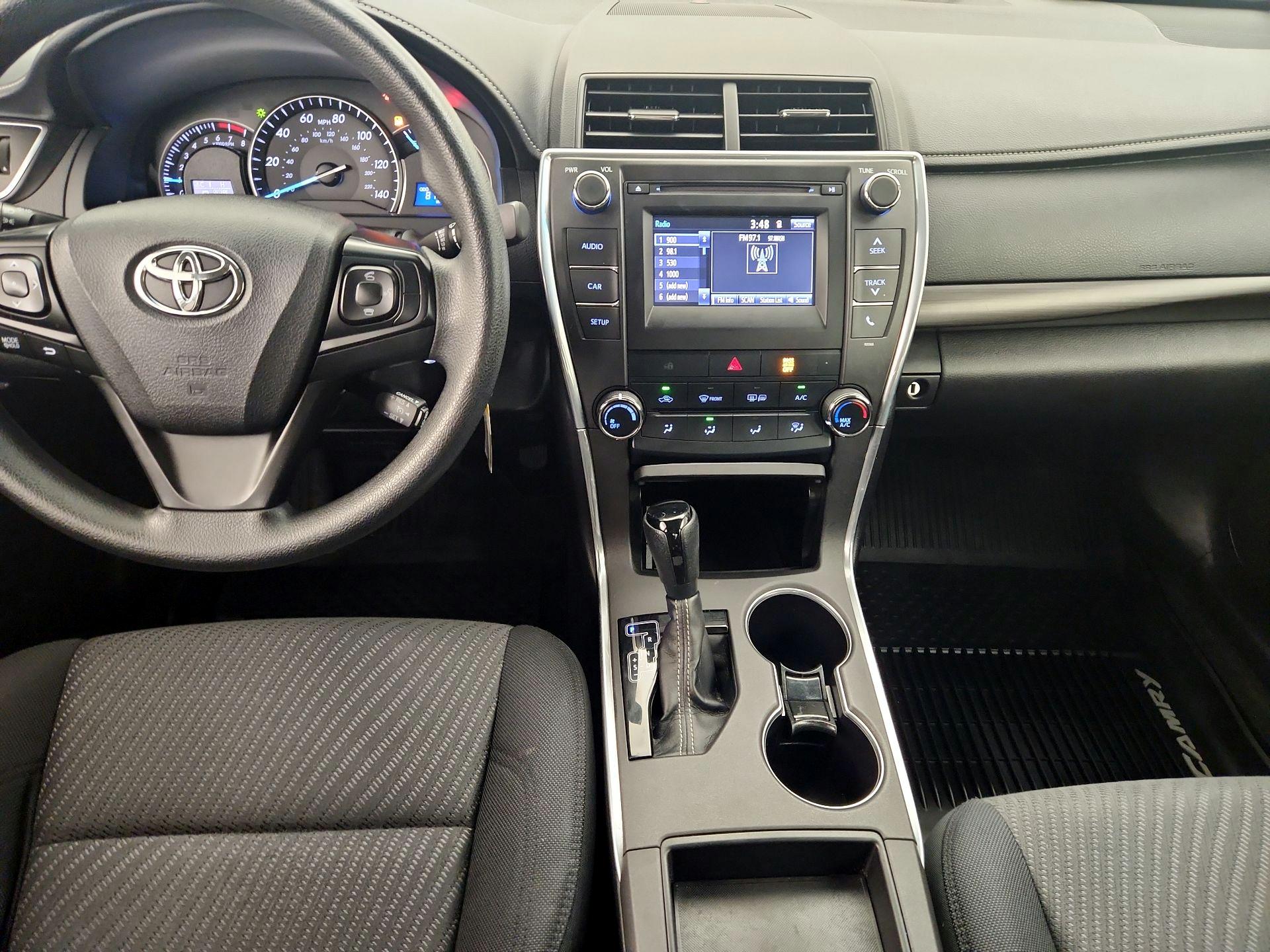 Thumbnail: 2015 Toyota Camry - 9