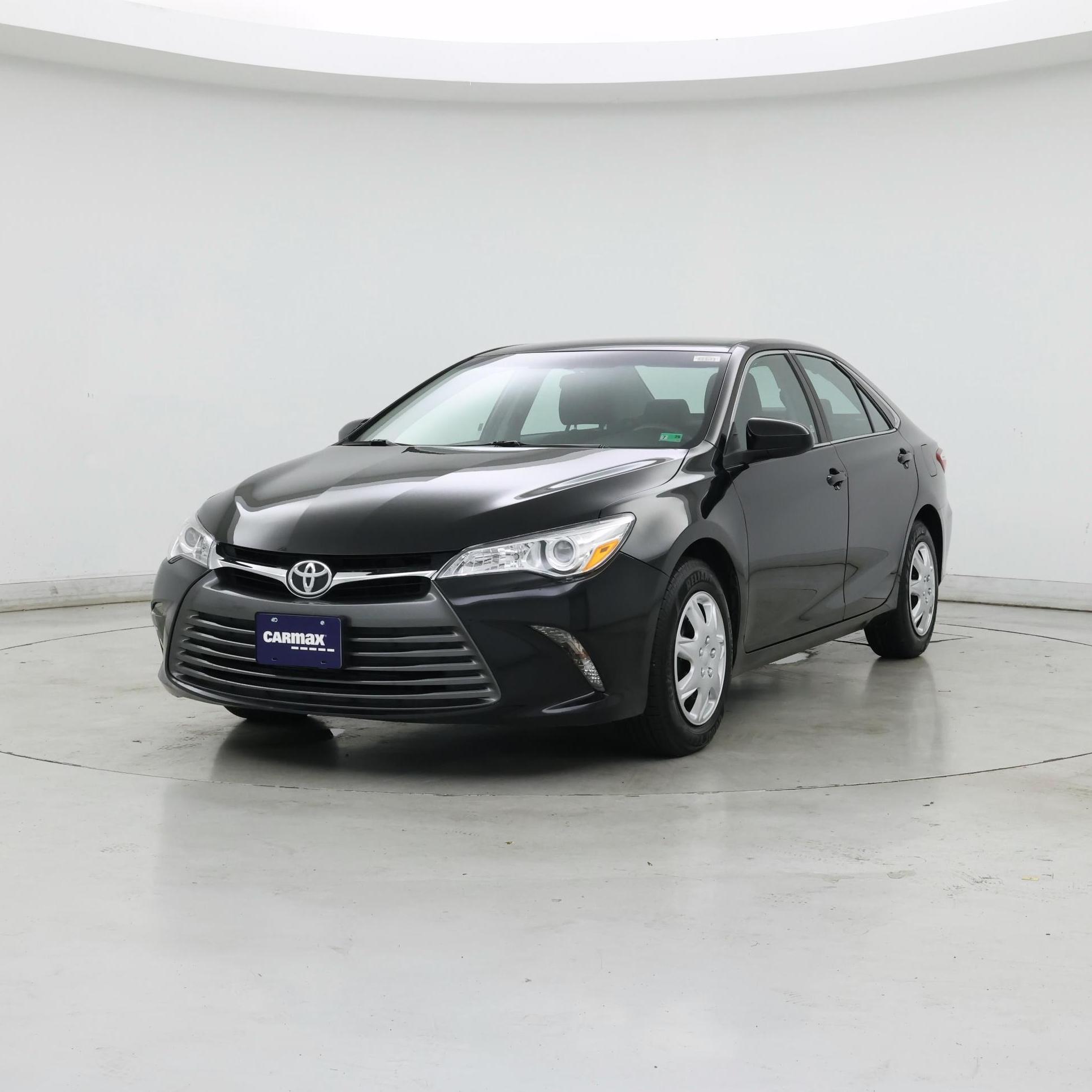 Thumbnail: 2015 Toyota Camry - 4
