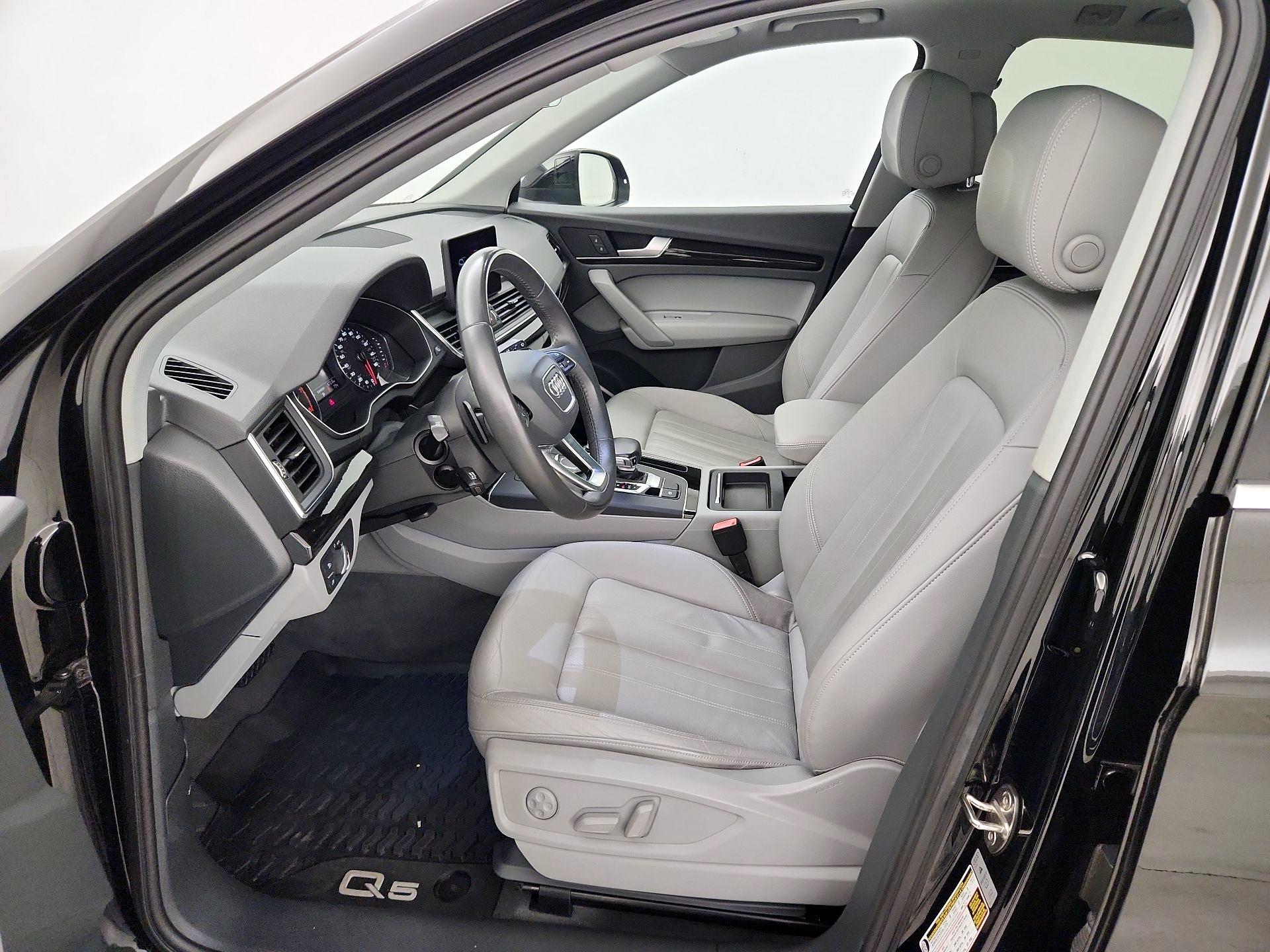 Thumbnail: 2019 Audi Q5 - 11